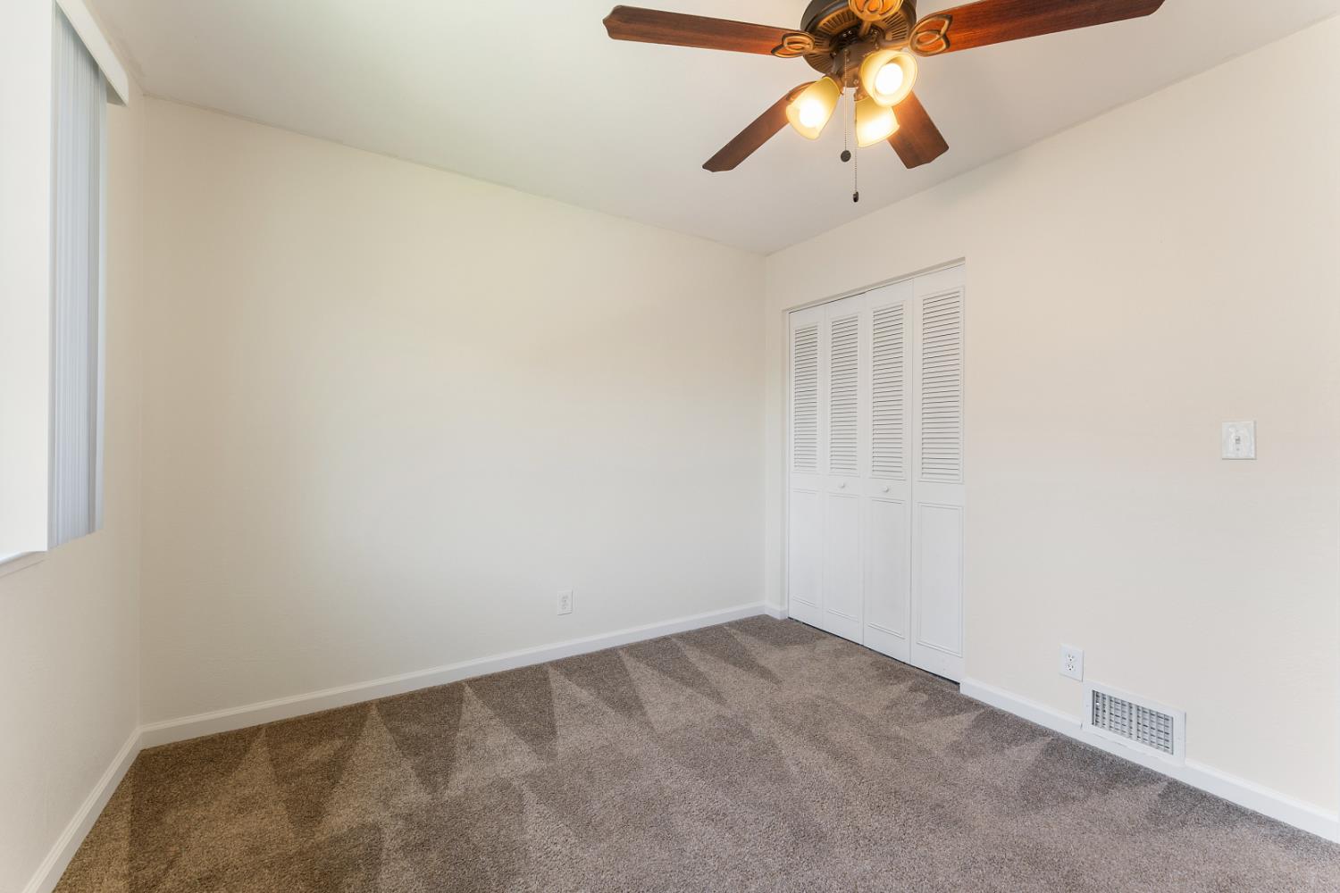 5707 Calmor 3