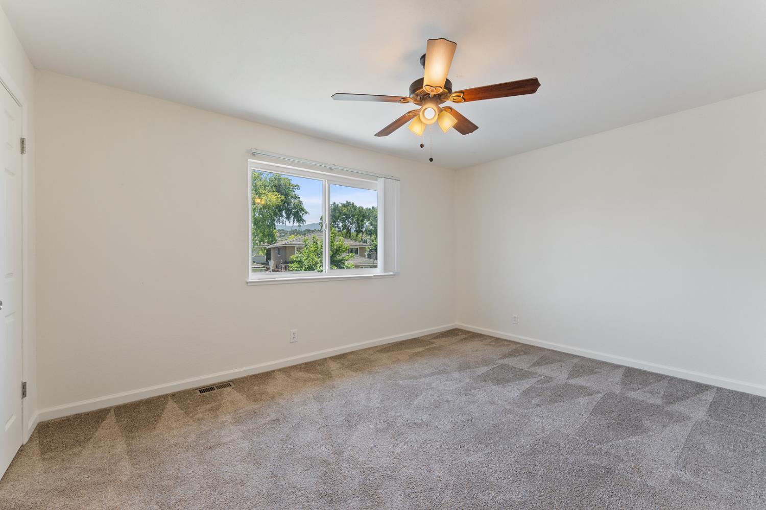 5707 Calmor 3