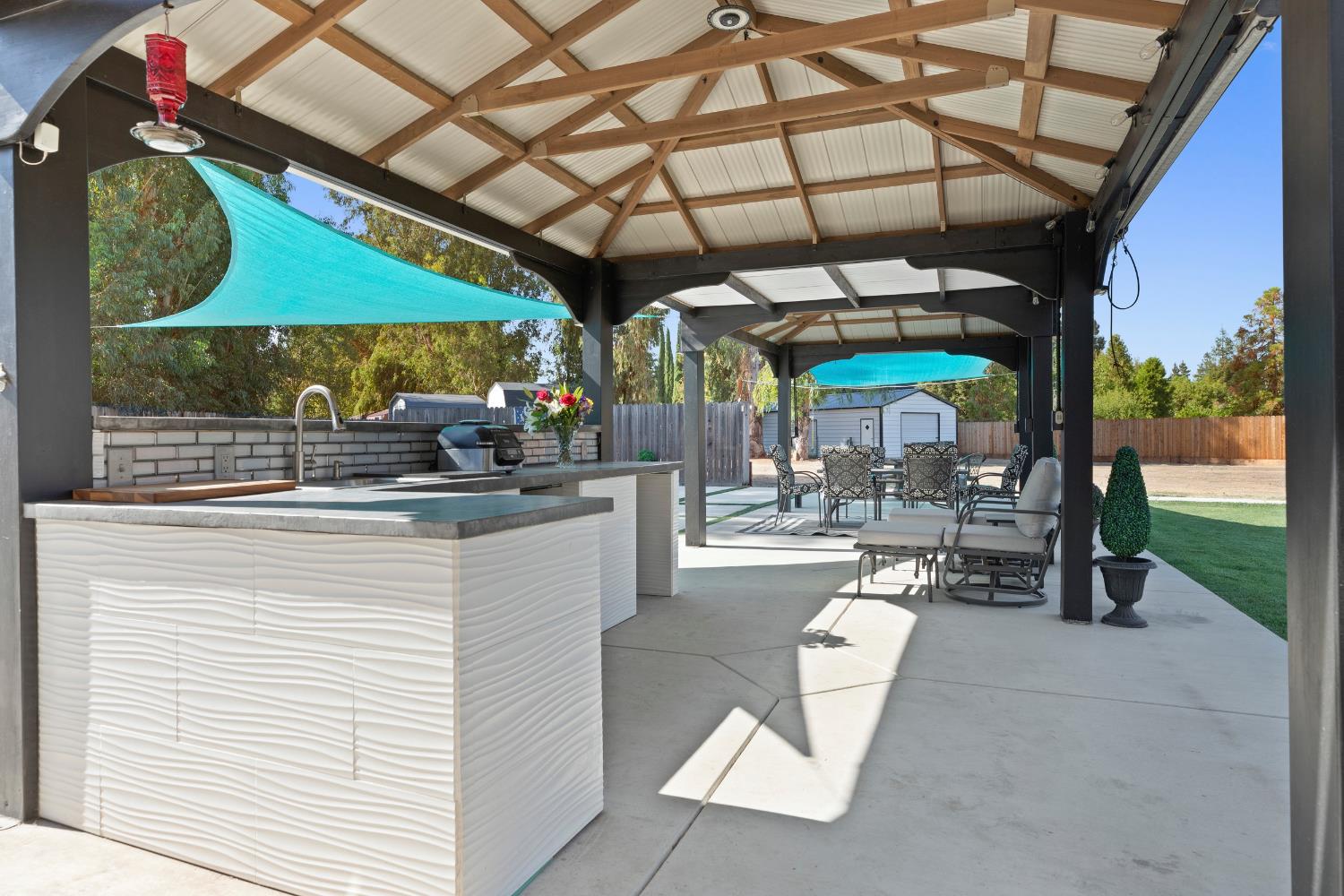 2039 Cambridge Drive