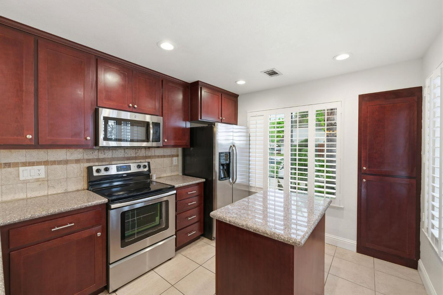 592 Charlemagne Lane