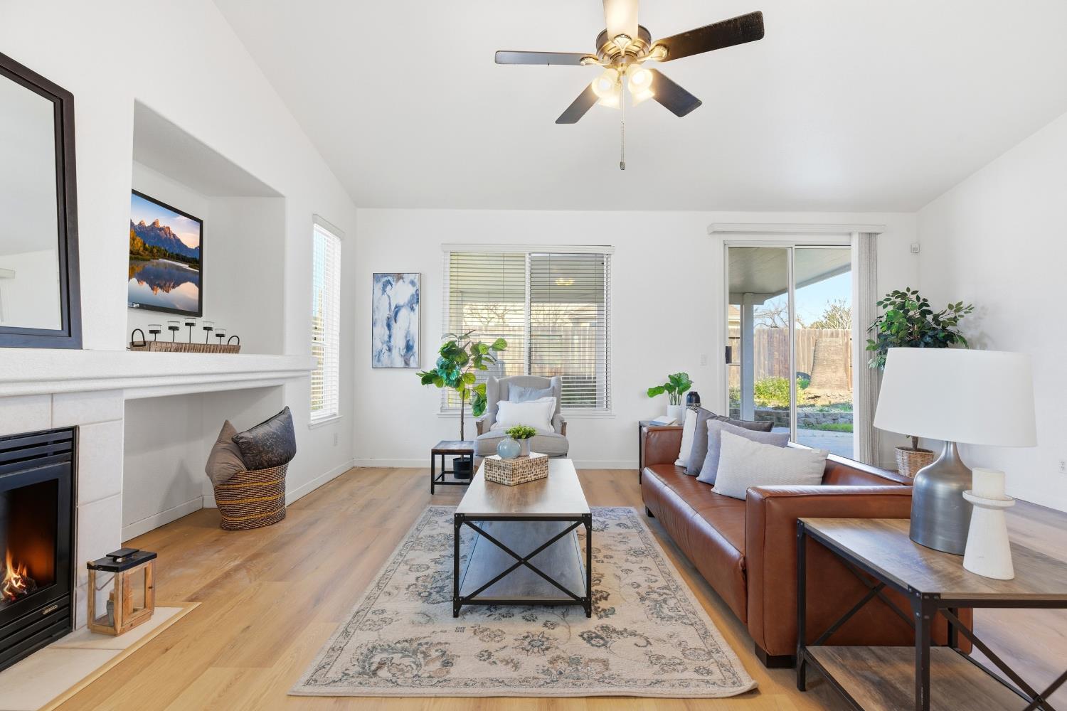 1131 Meadowbrook Court