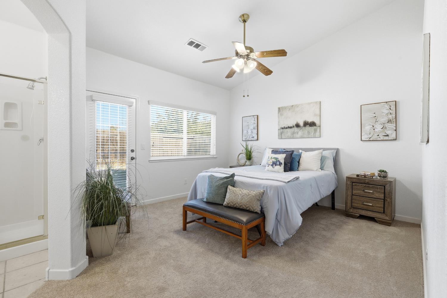 1131 Meadowbrook Court