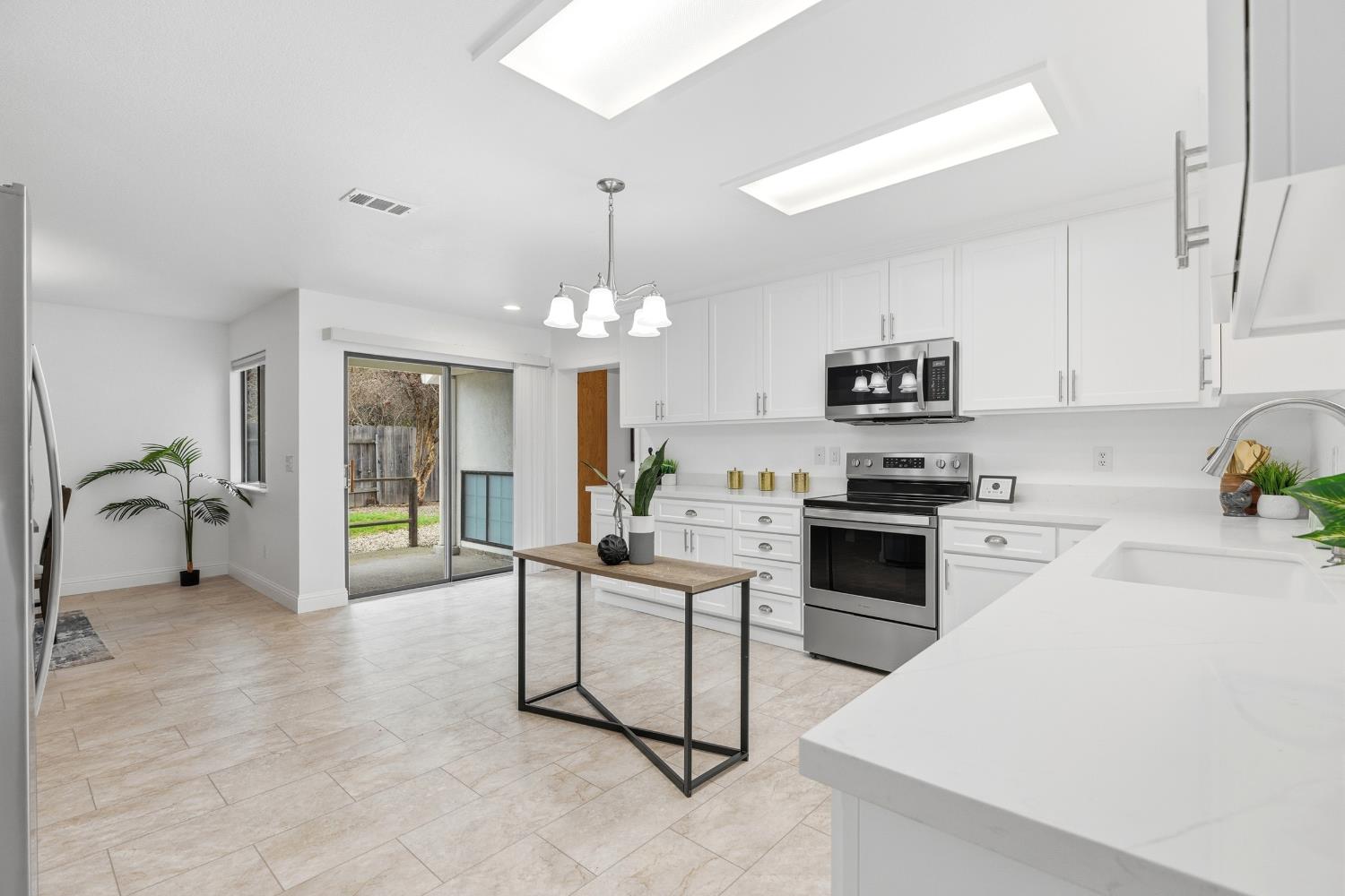 605 Sandpiper Circle