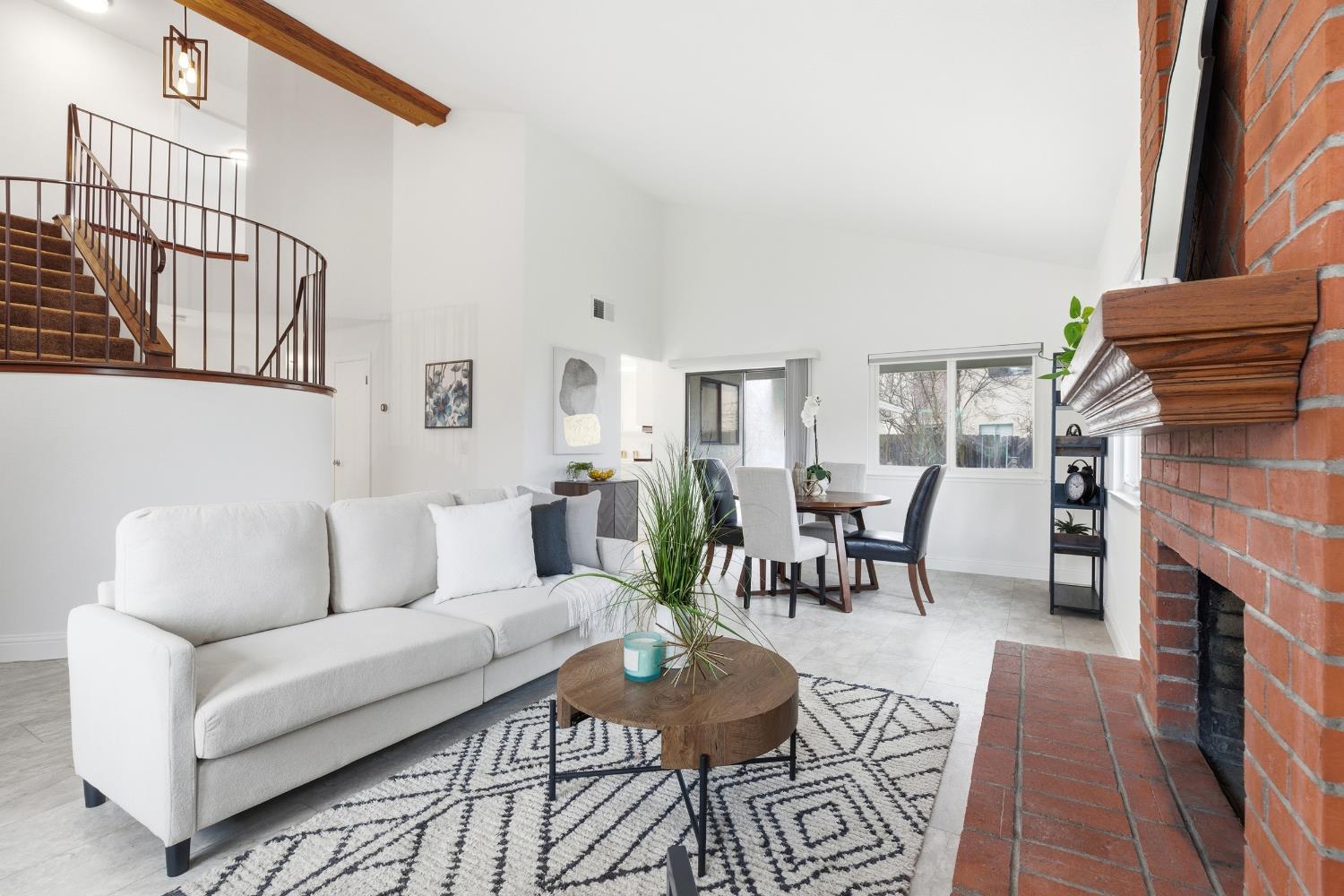 605 Sandpiper Circle