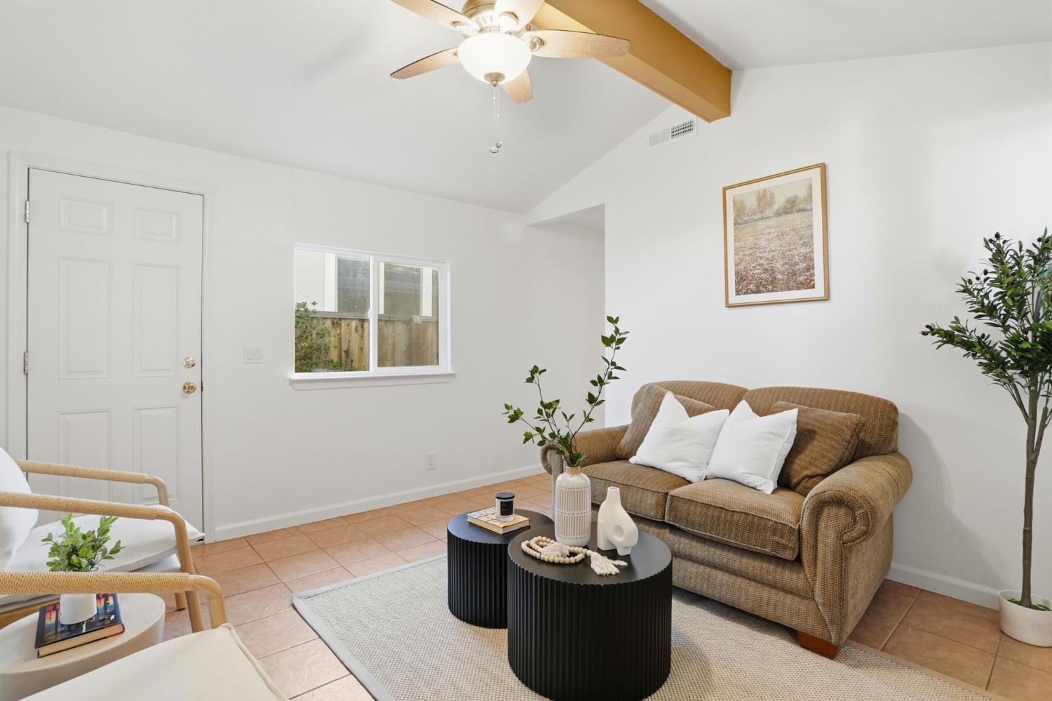 3398 Pepper Tree Lane