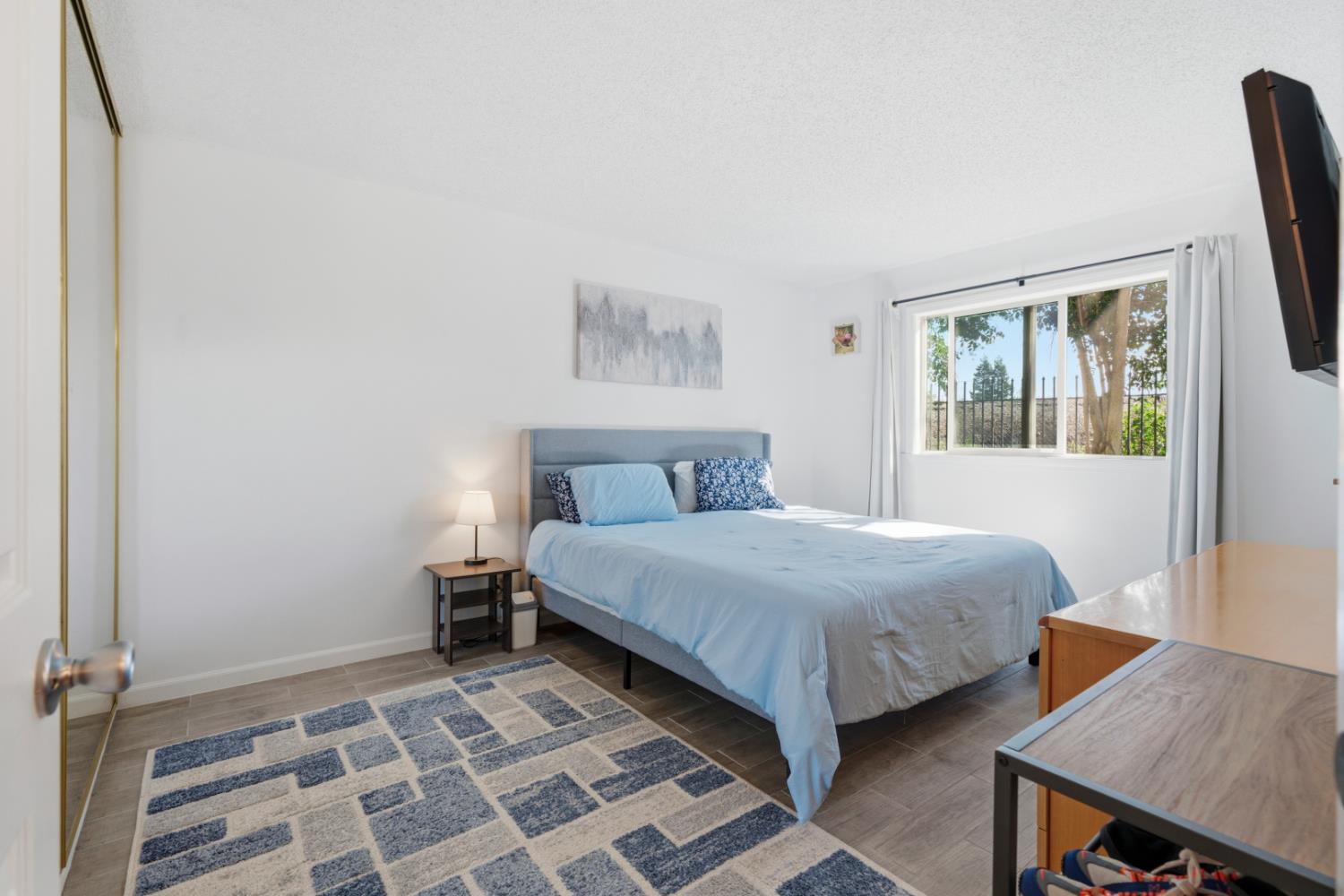 328 Northbank Court 79