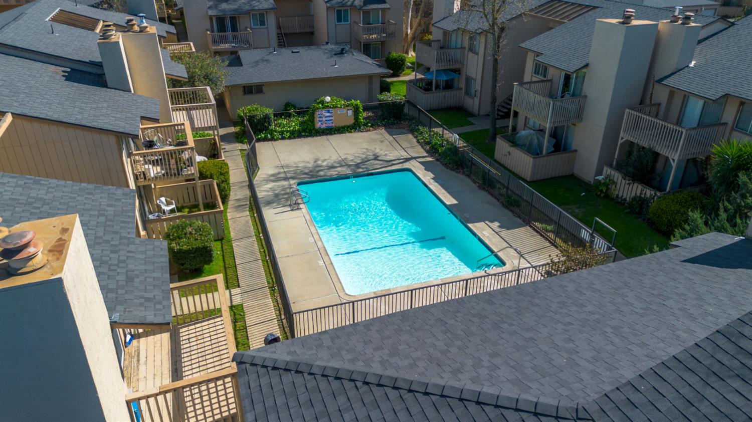 328 Northbank Court 79