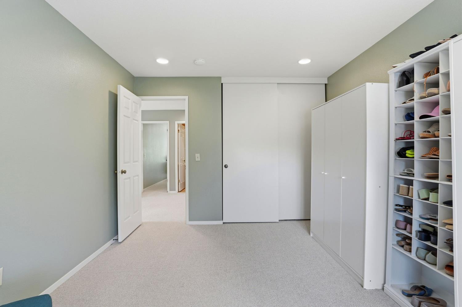250 W Rumble Road D