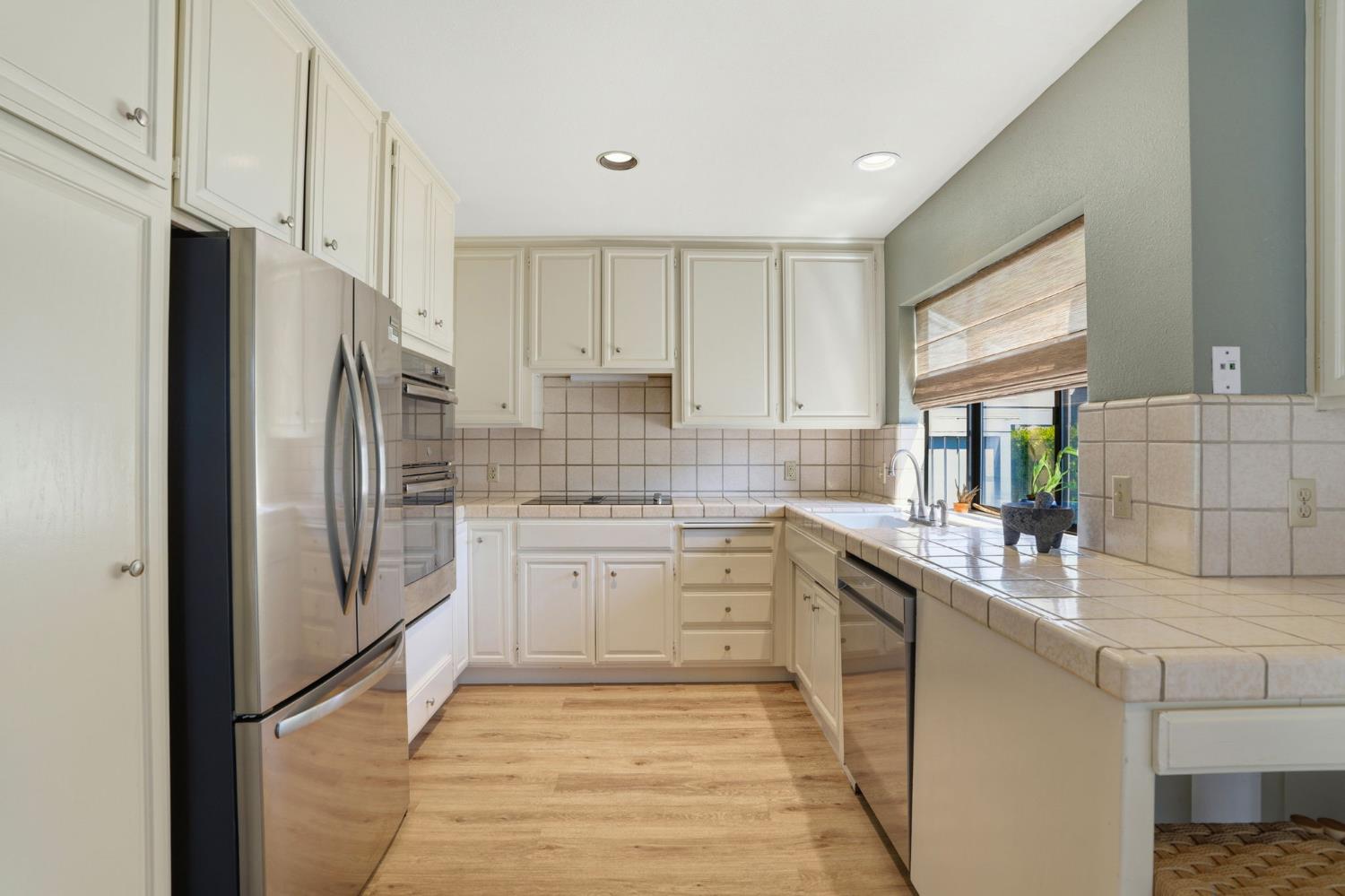 250 W Rumble Road D