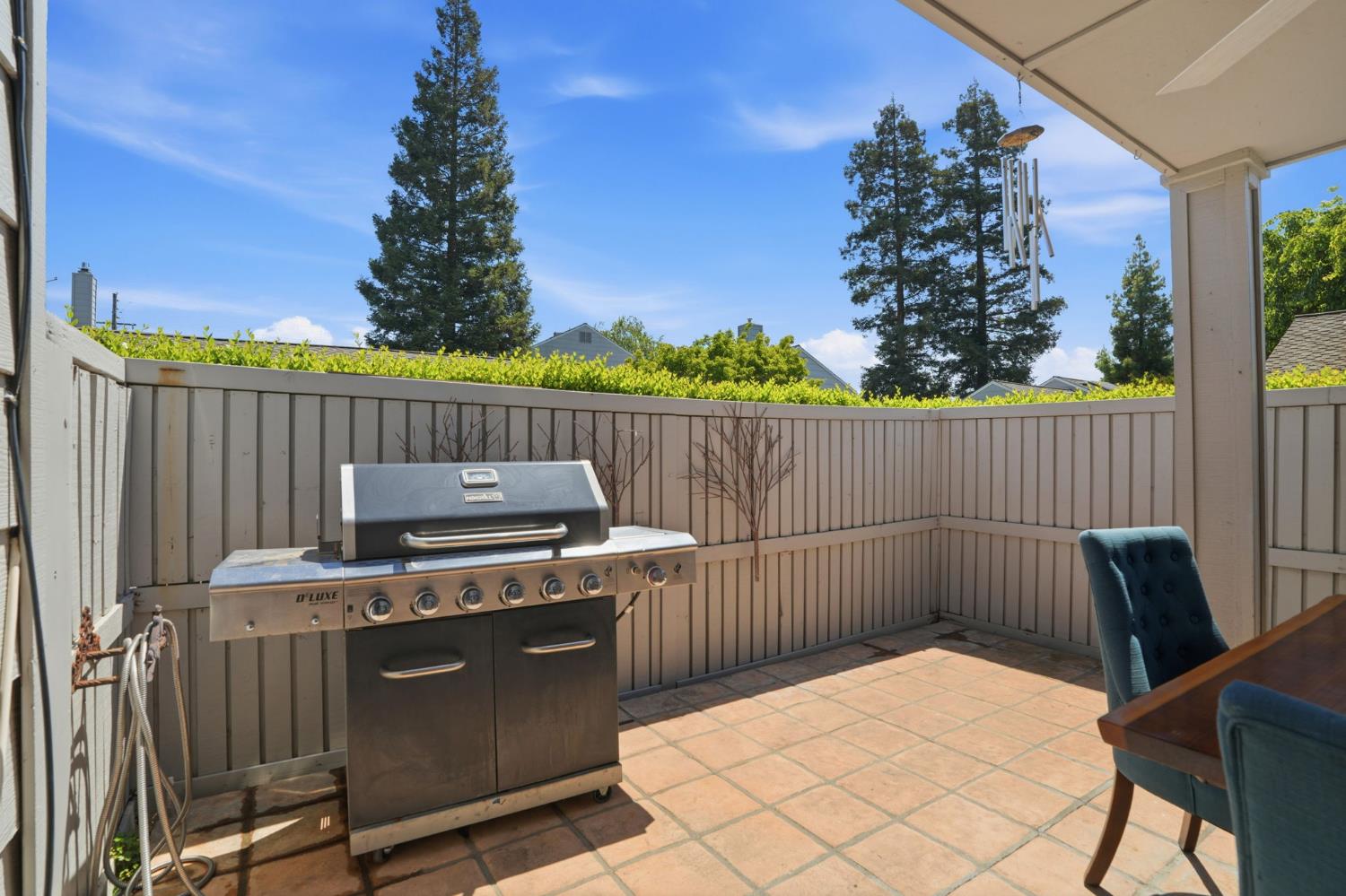 250 W Rumble Road D