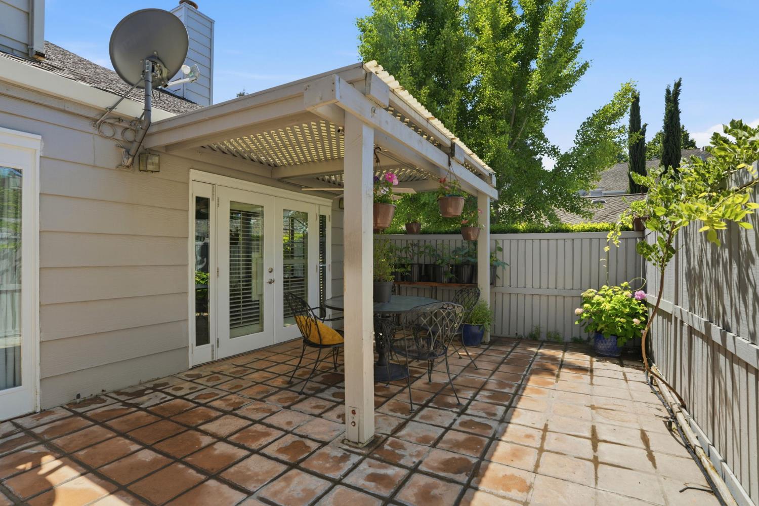 250 W Rumble Road D