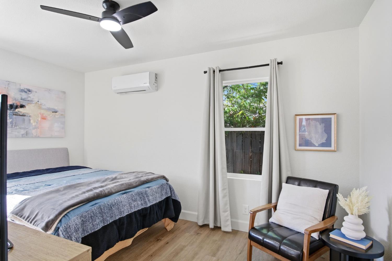 1913 S California Street