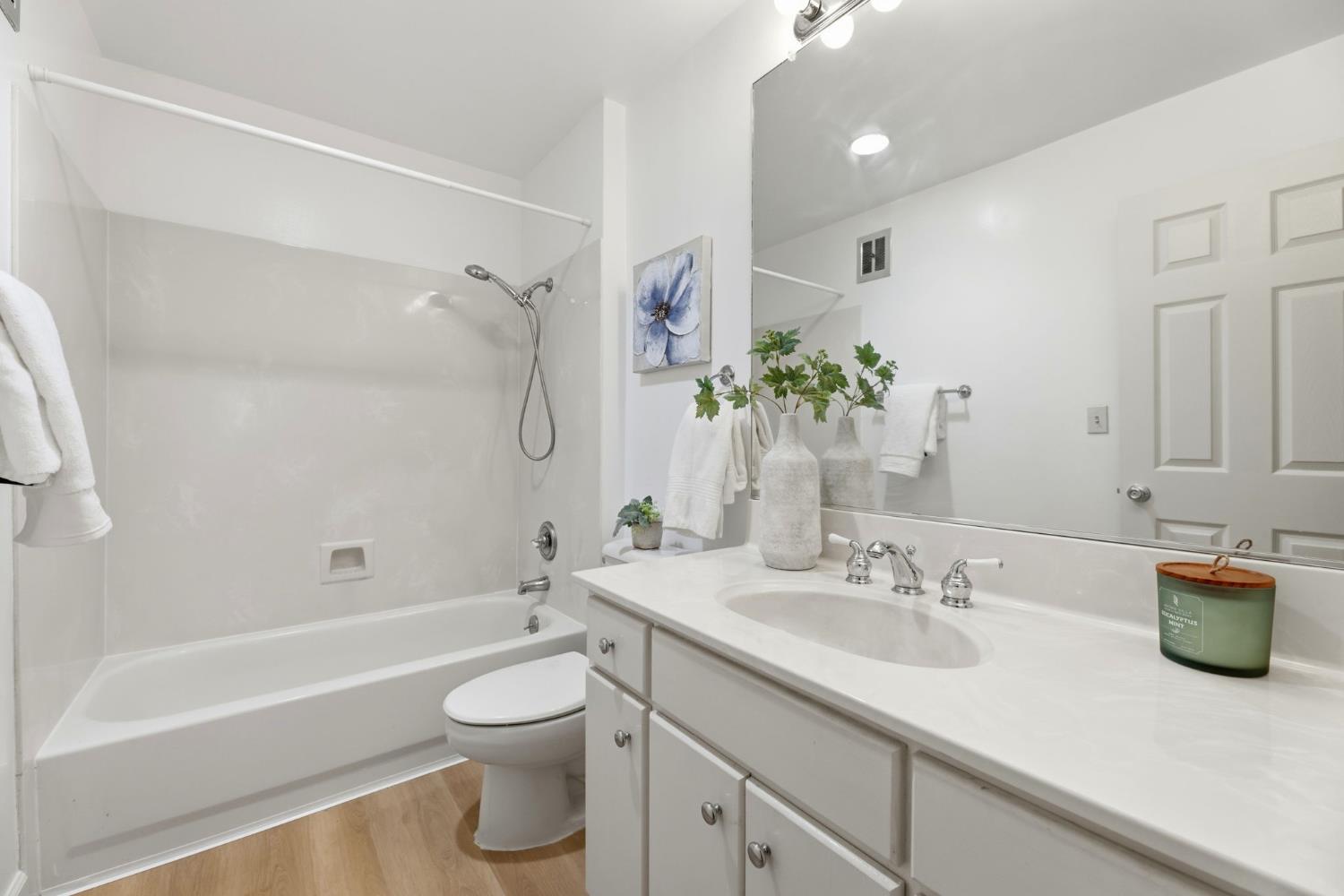 1305 Webster Street 202