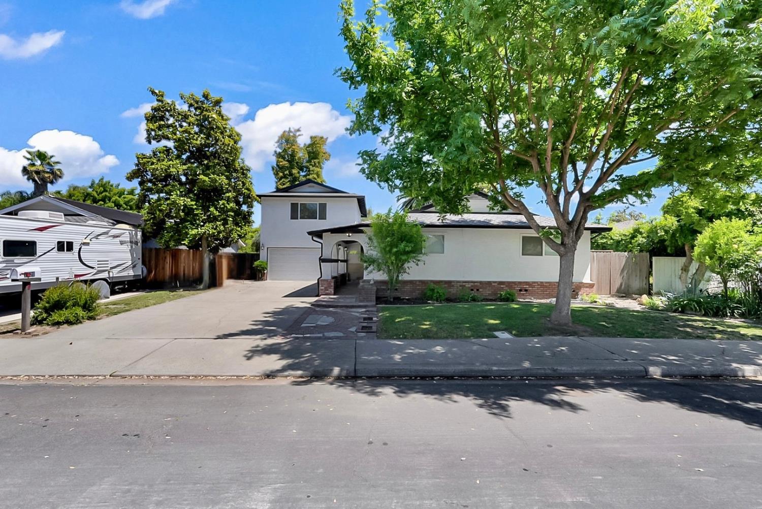 1220 Sonoma Avenue