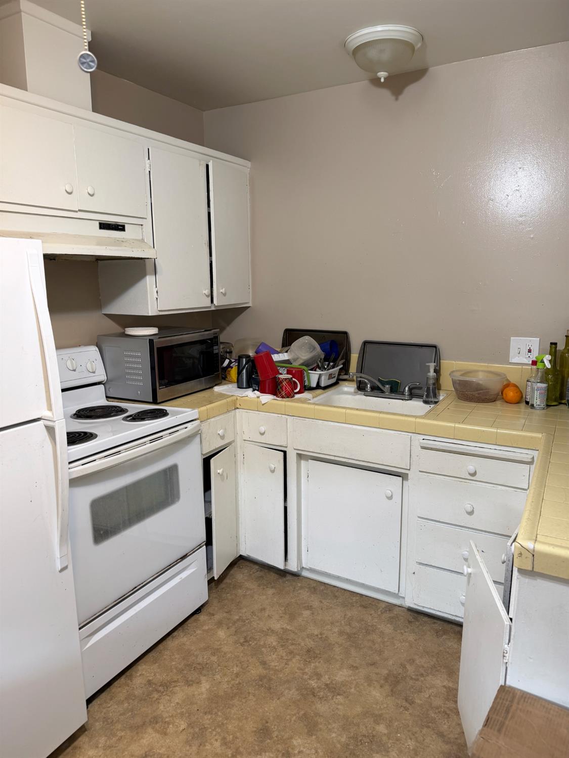 1707 W Swain Road 12
