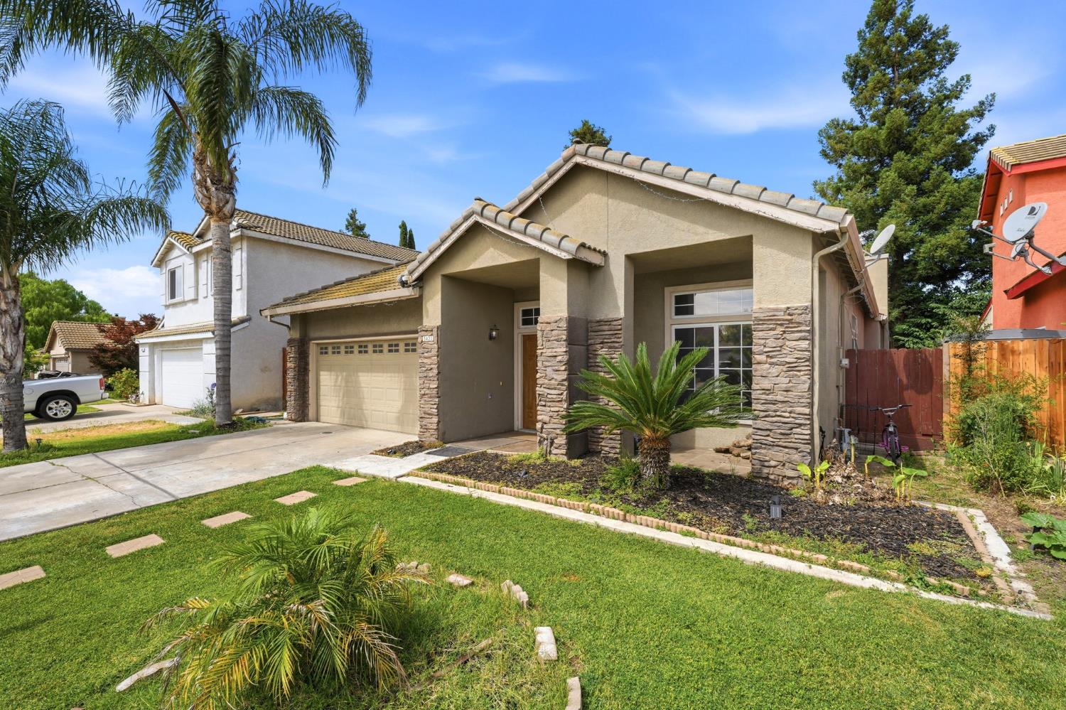 5421 Indian Ridge Lane