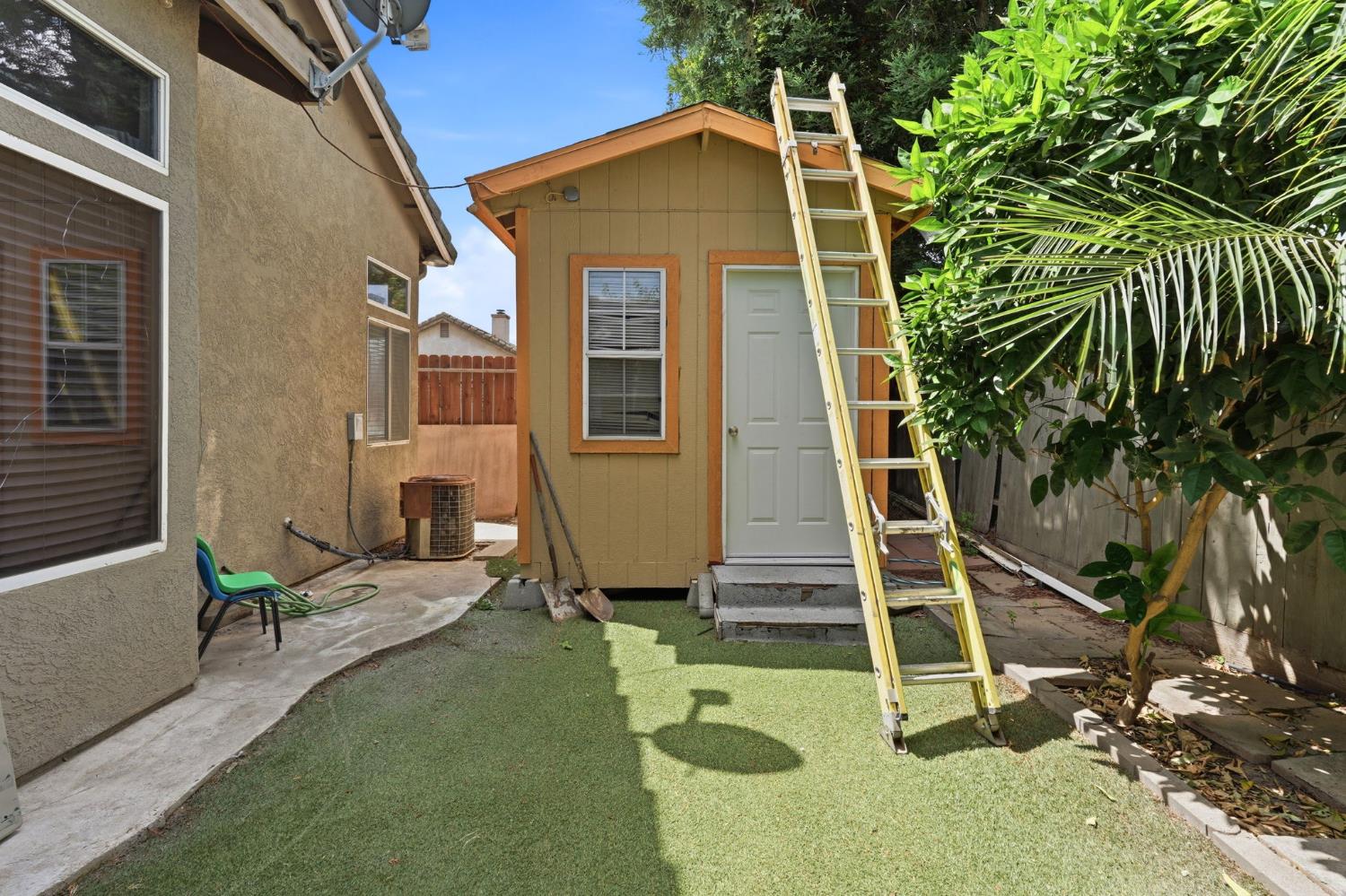5421 Indian Ridge Lane