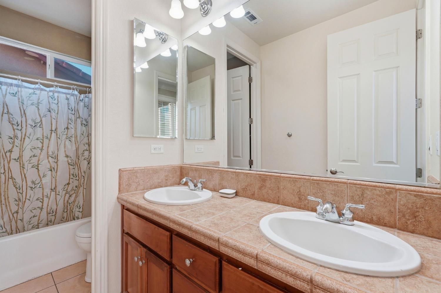 3112 Dovehouse Lane