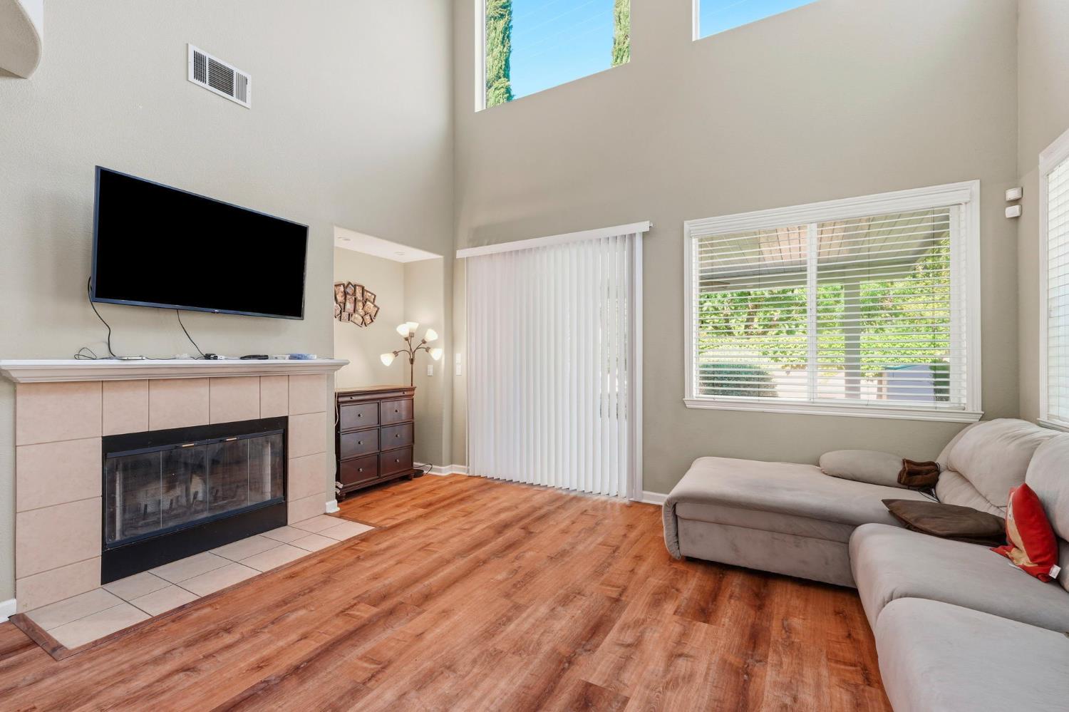 3112 Dovehouse Lane