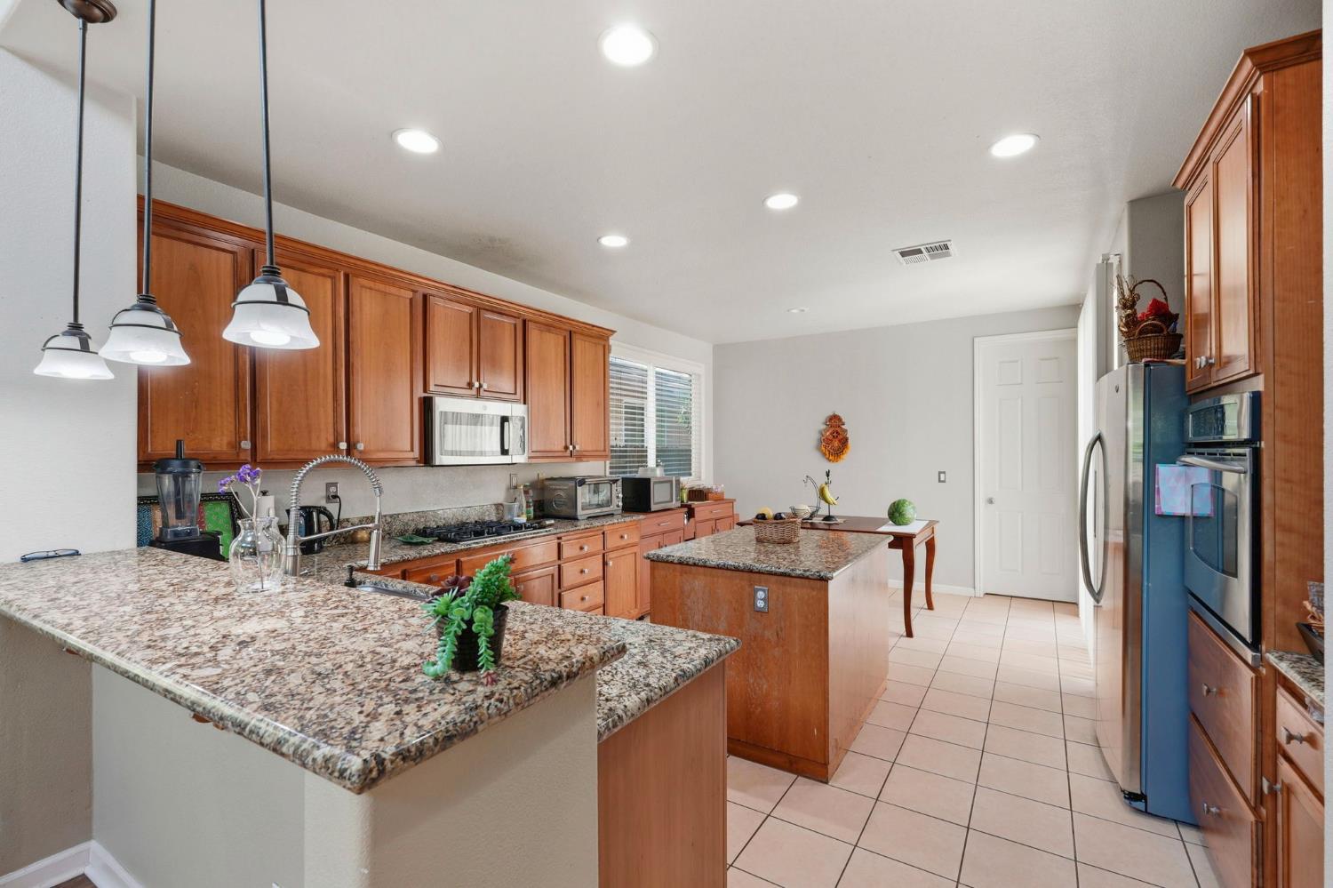 3112 Dovehouse Lane