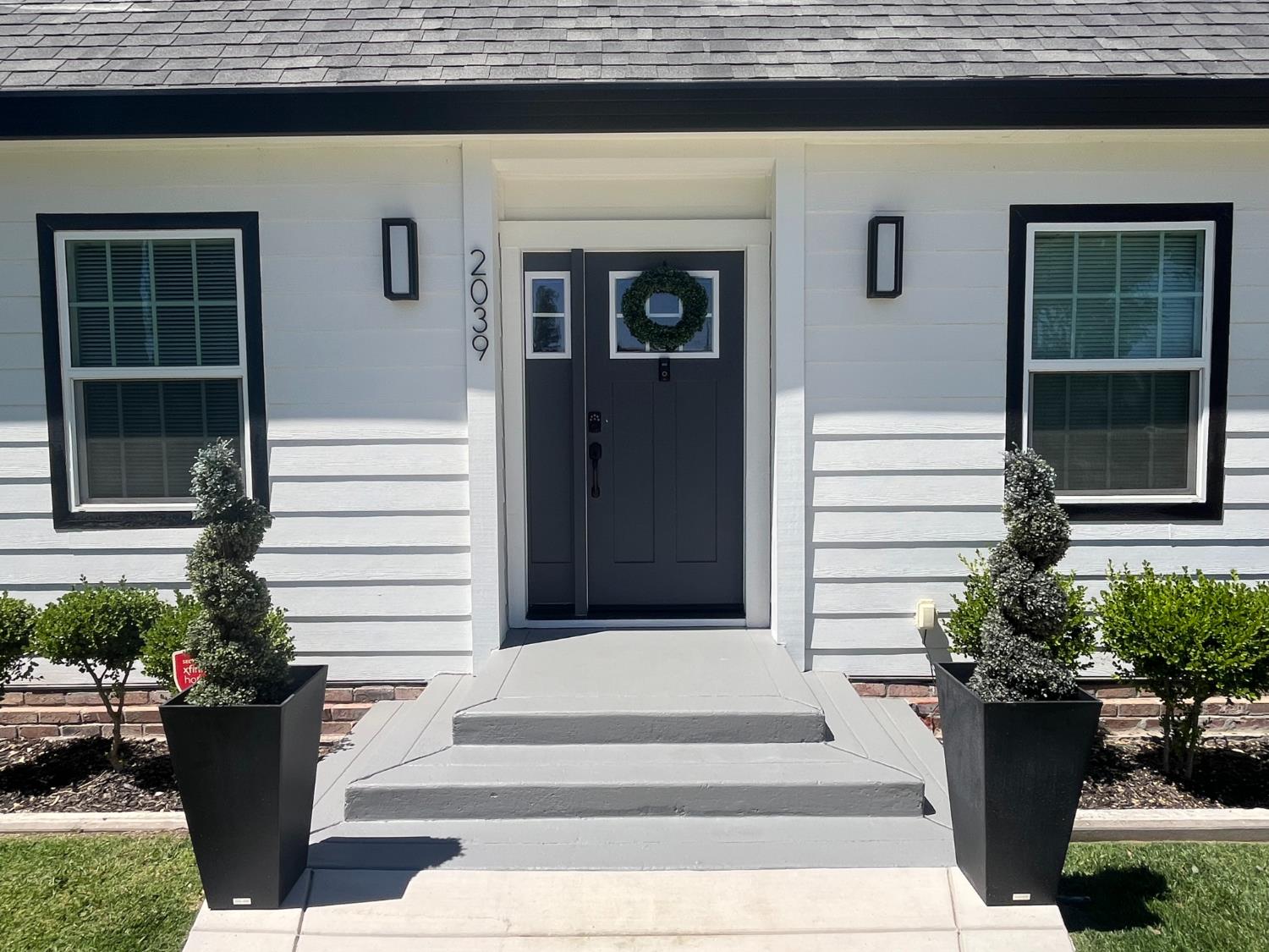 2039 Cambridge Drive