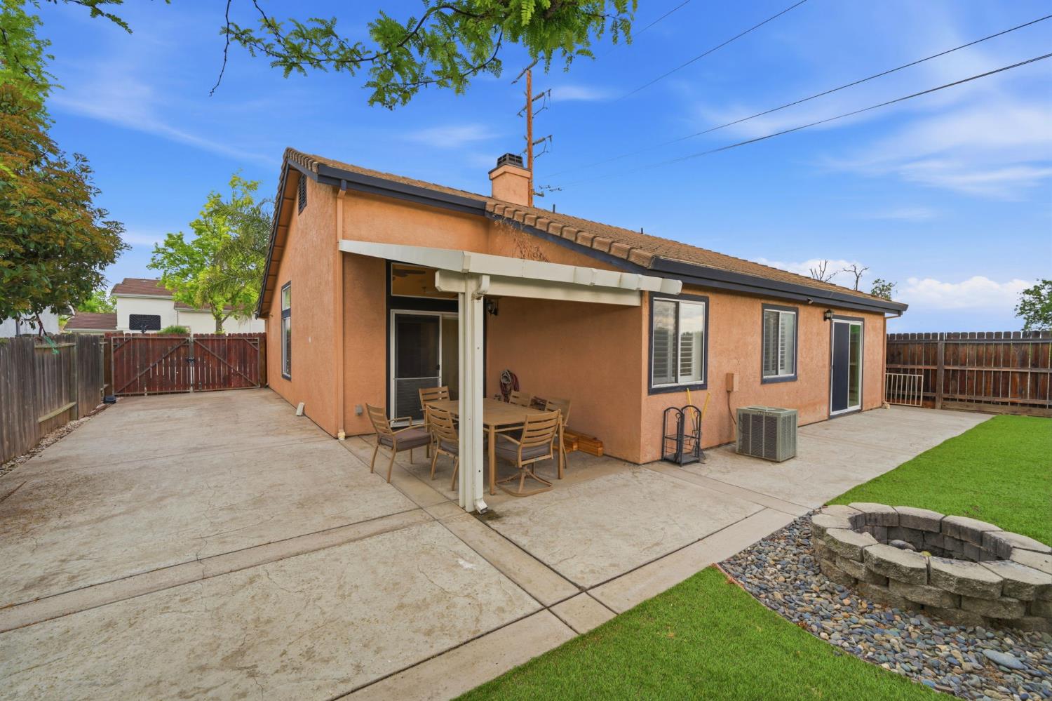 592 Charlemagne Lane