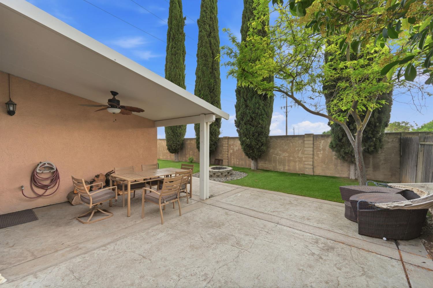 592 Charlemagne Lane