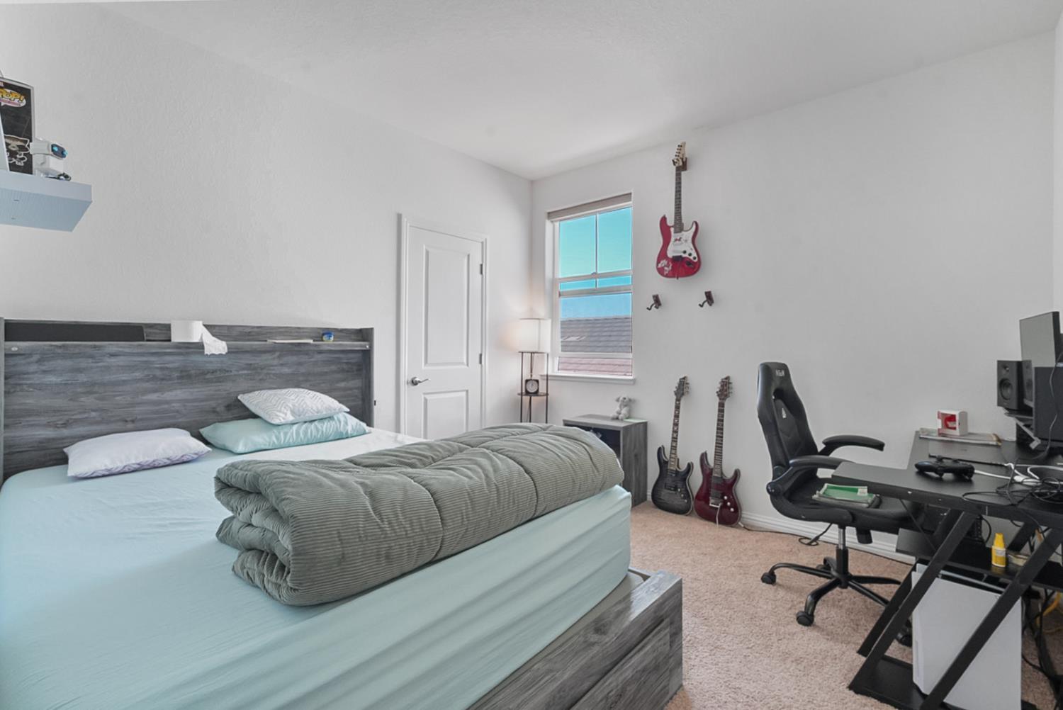 1533 Finestra Drive