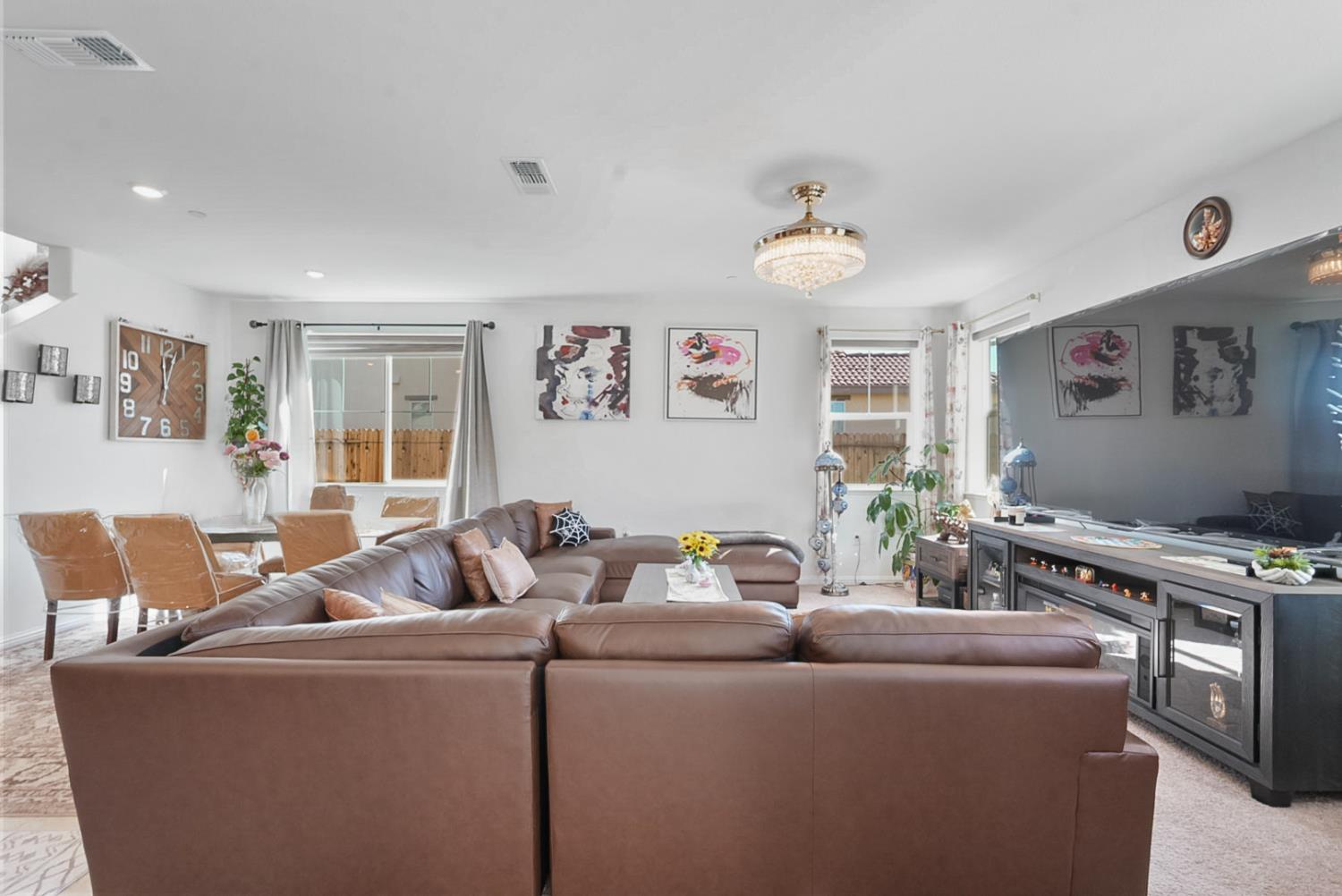 1533 Finestra Drive