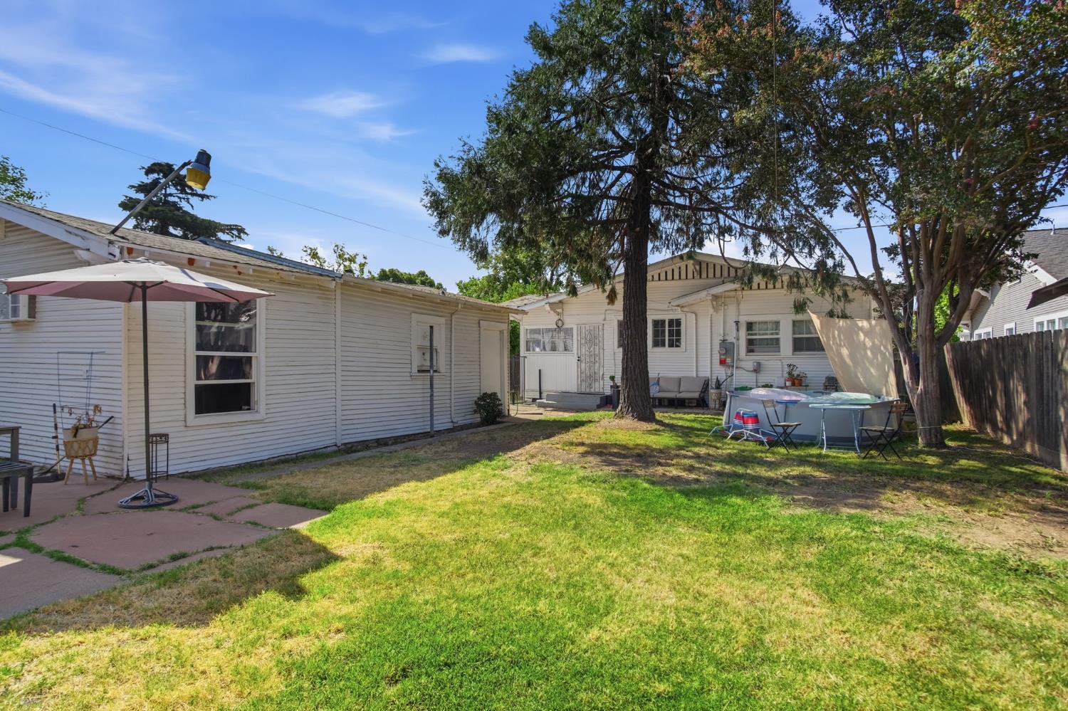 1427 W Willow Street