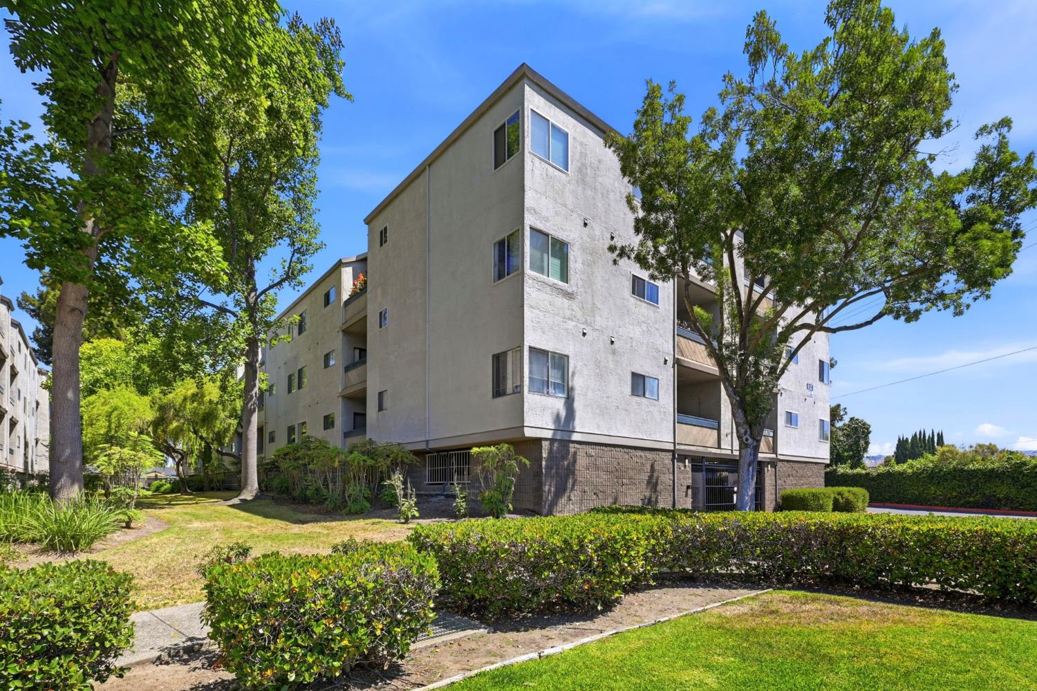 1234 Stanhope Lane 170