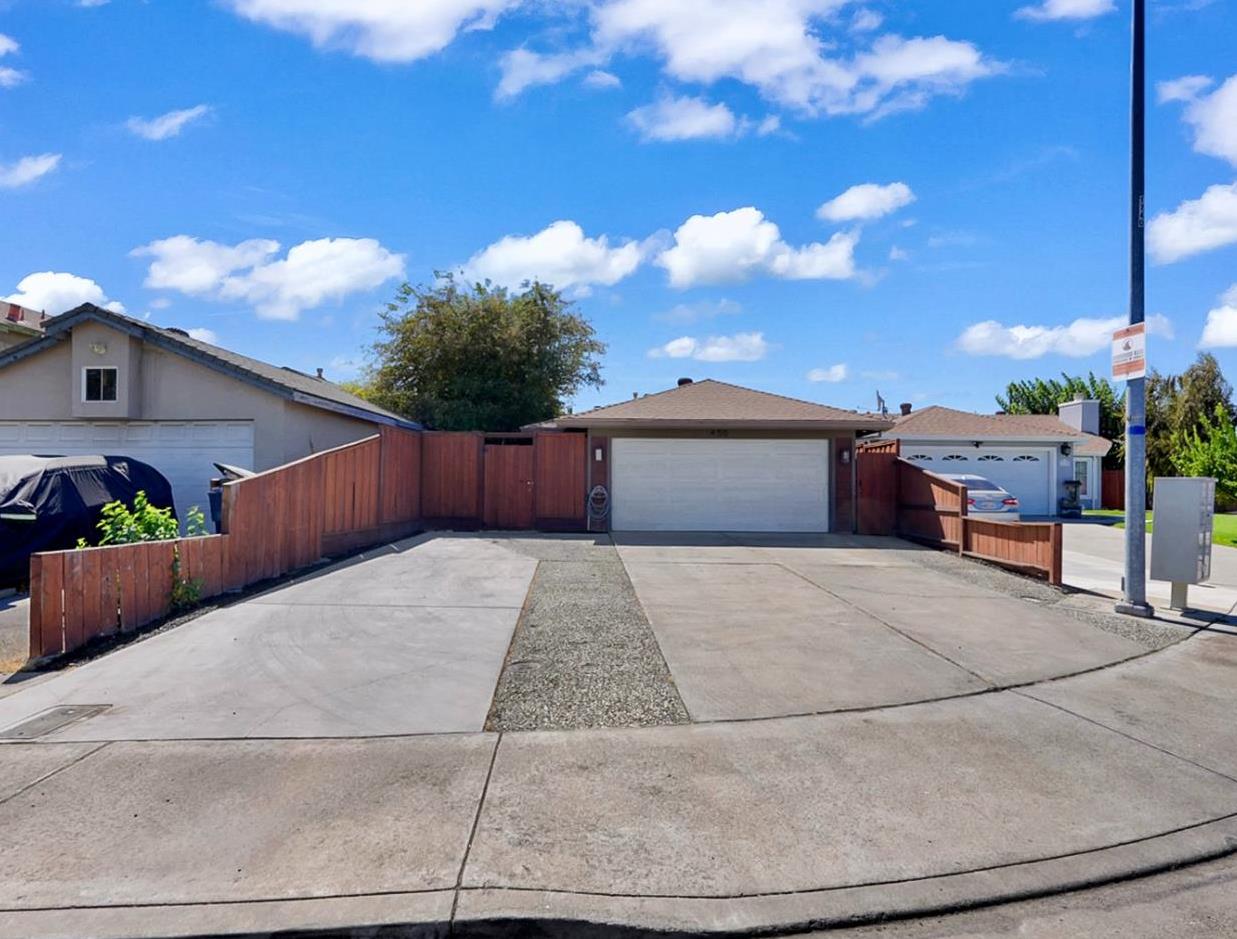 450 Hawthorne Drive