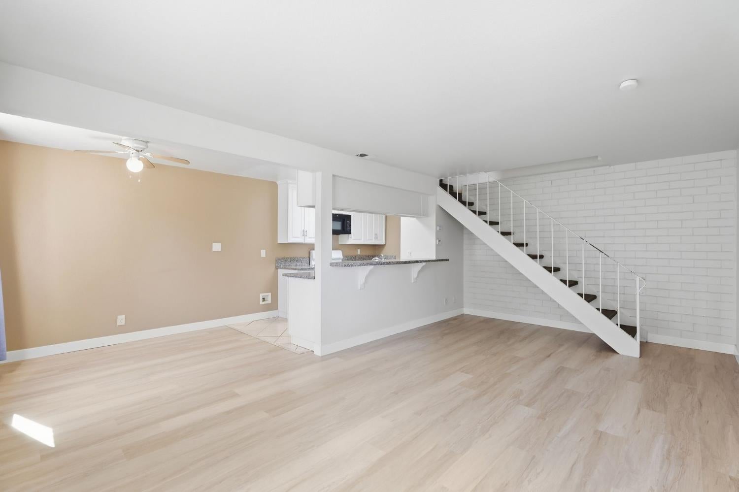 4524 Greenholme Drive 2