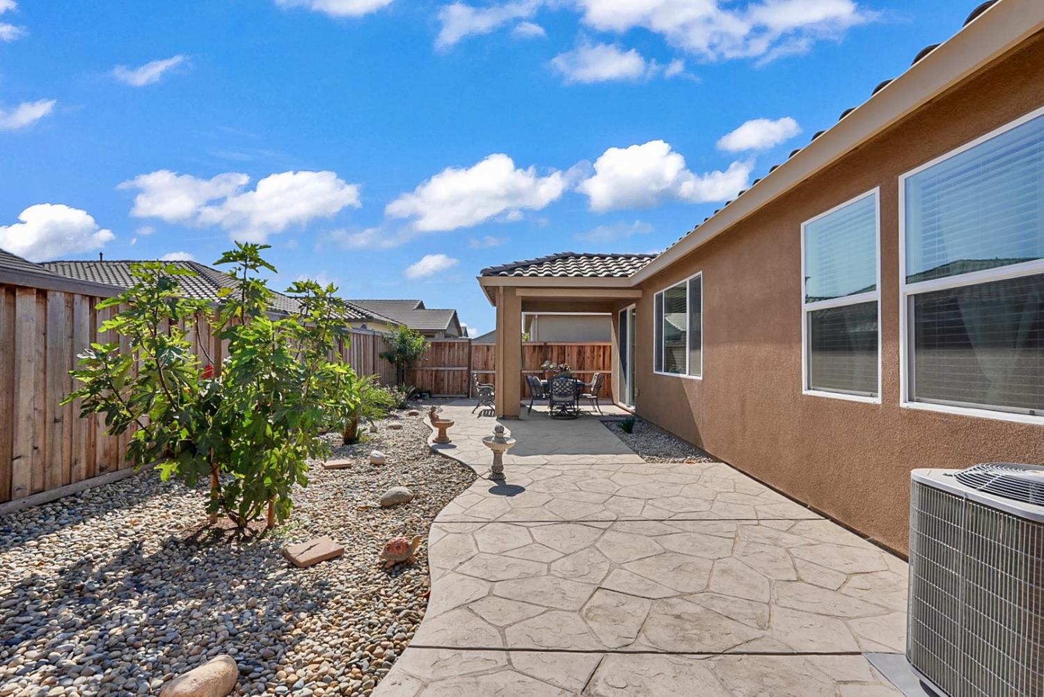 924 Somerset Way