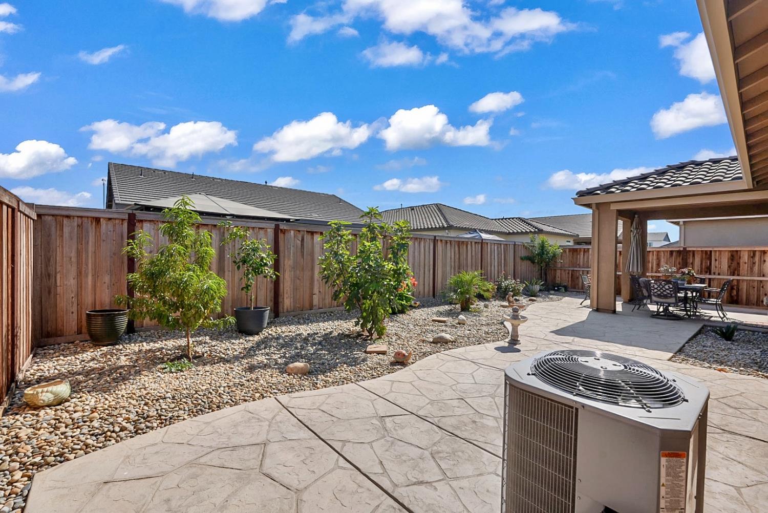 924 Somerset Way