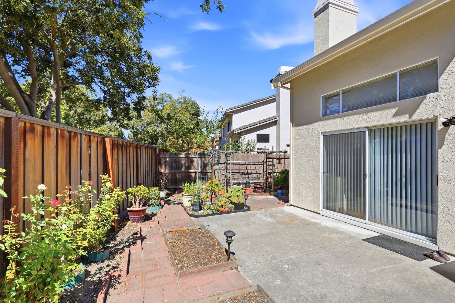 2824 Garden Creek Circle