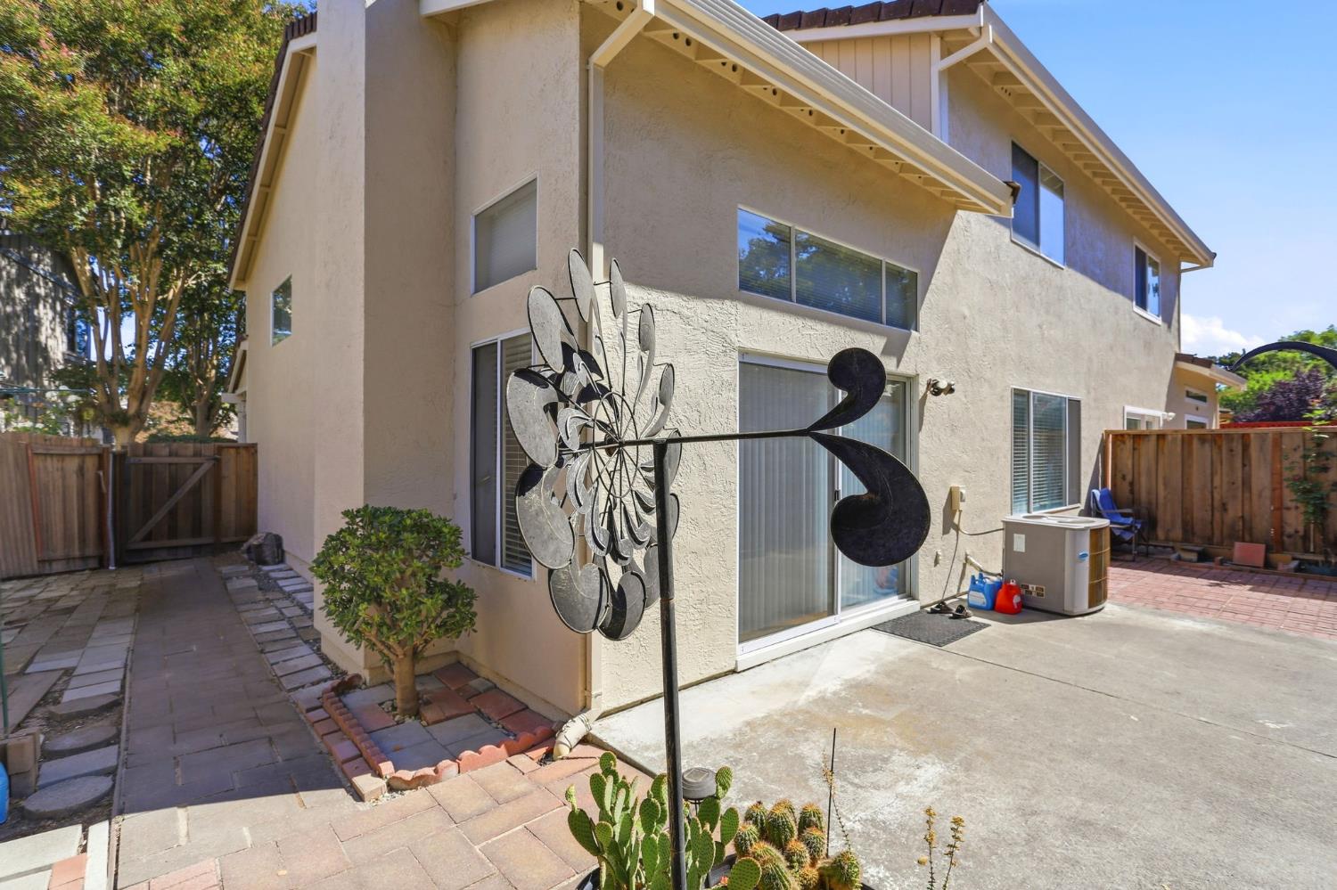 2824 Garden Creek Circle