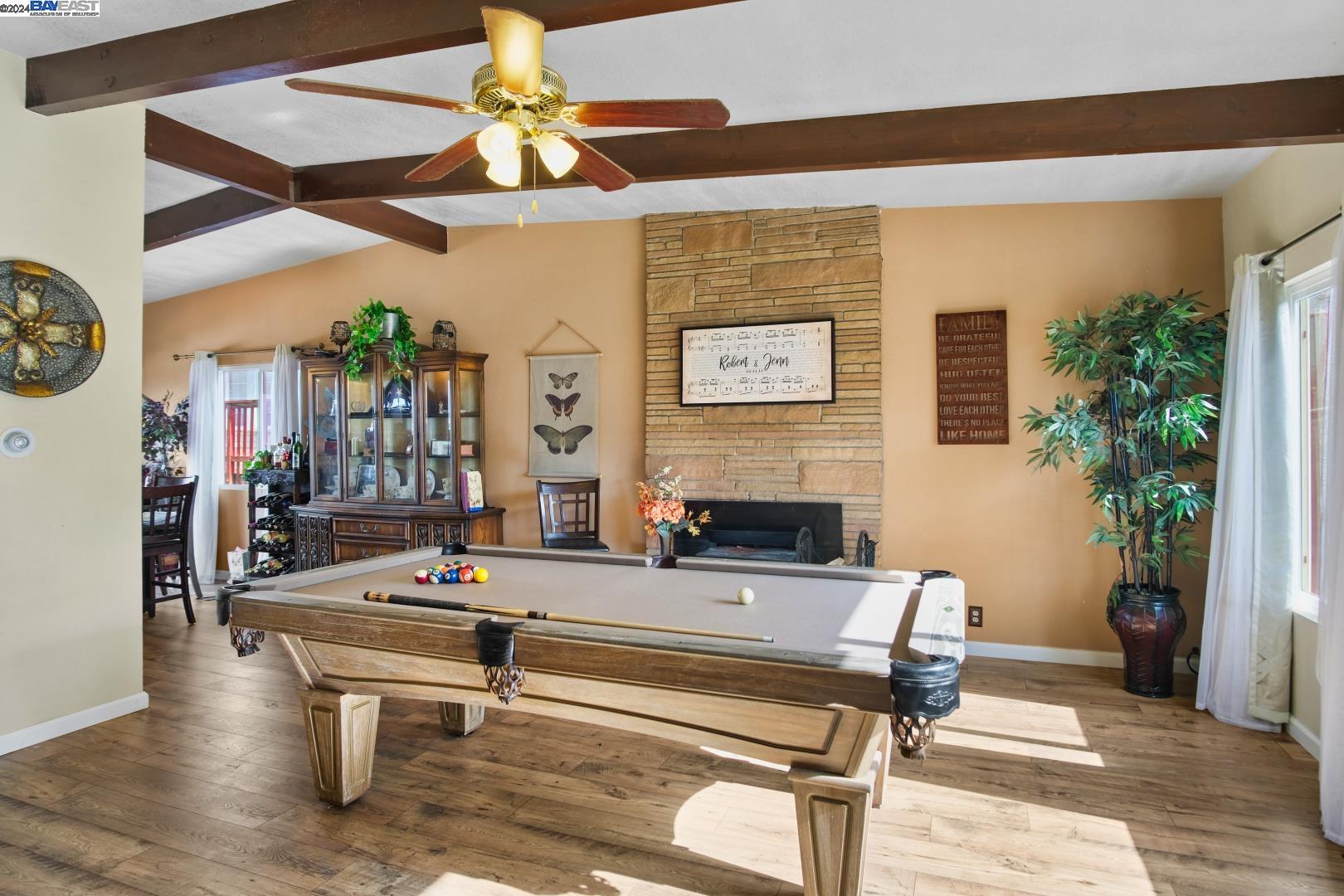 2992 Pickford Way
