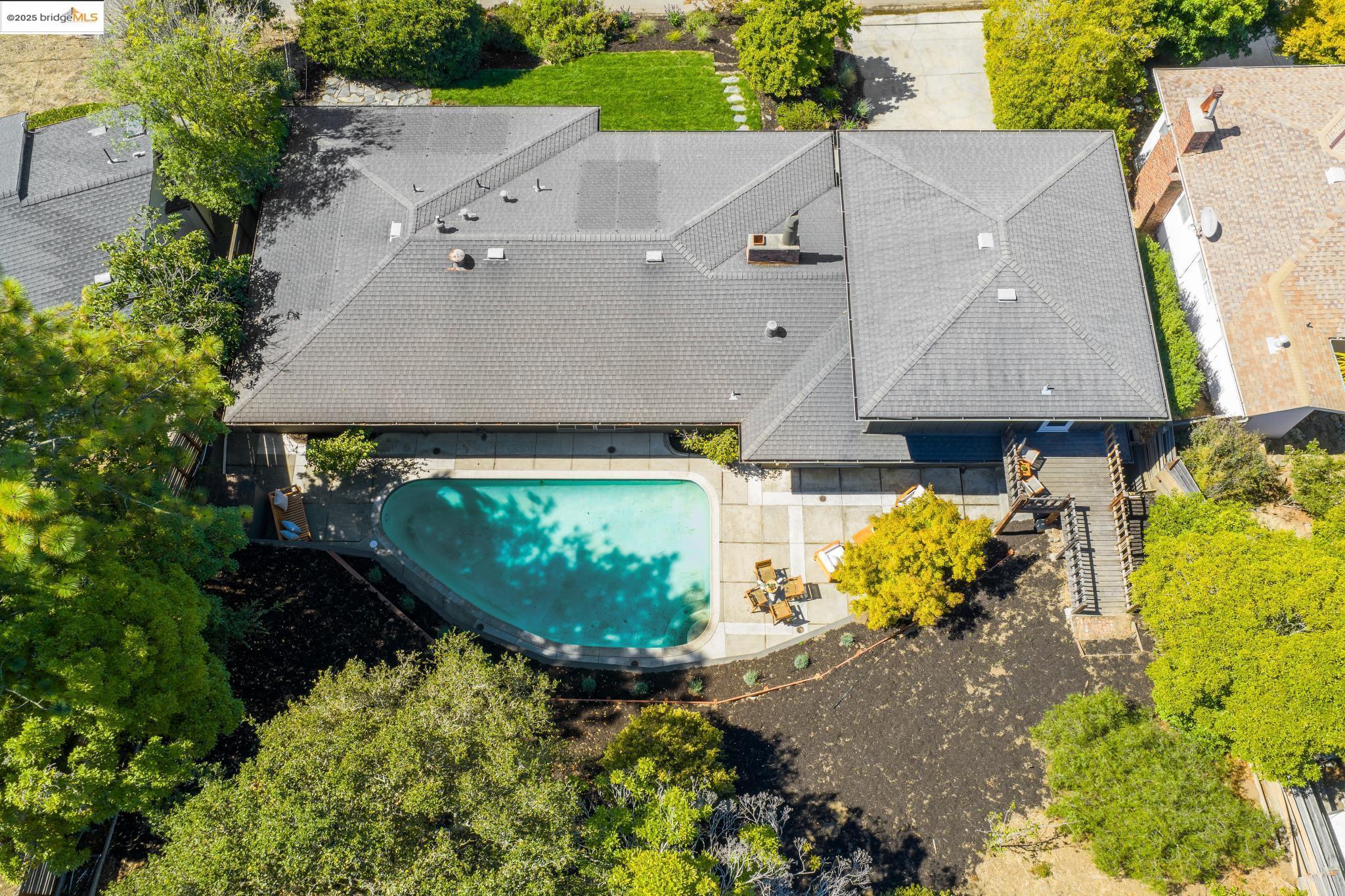 1230 Brewster Dr.