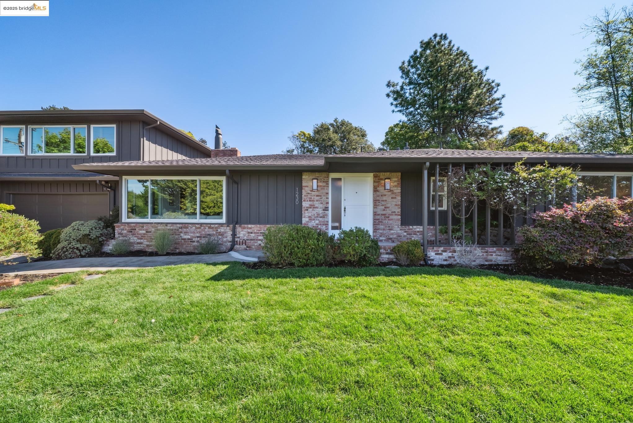 1230 Brewster Dr.
