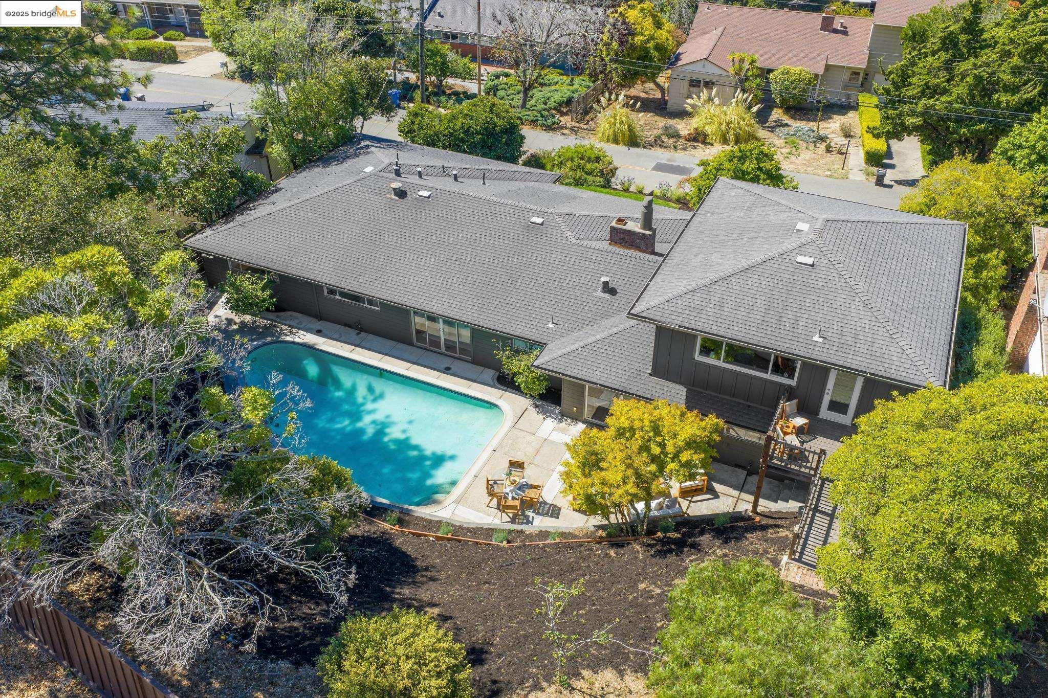 1230 Brewster Dr.