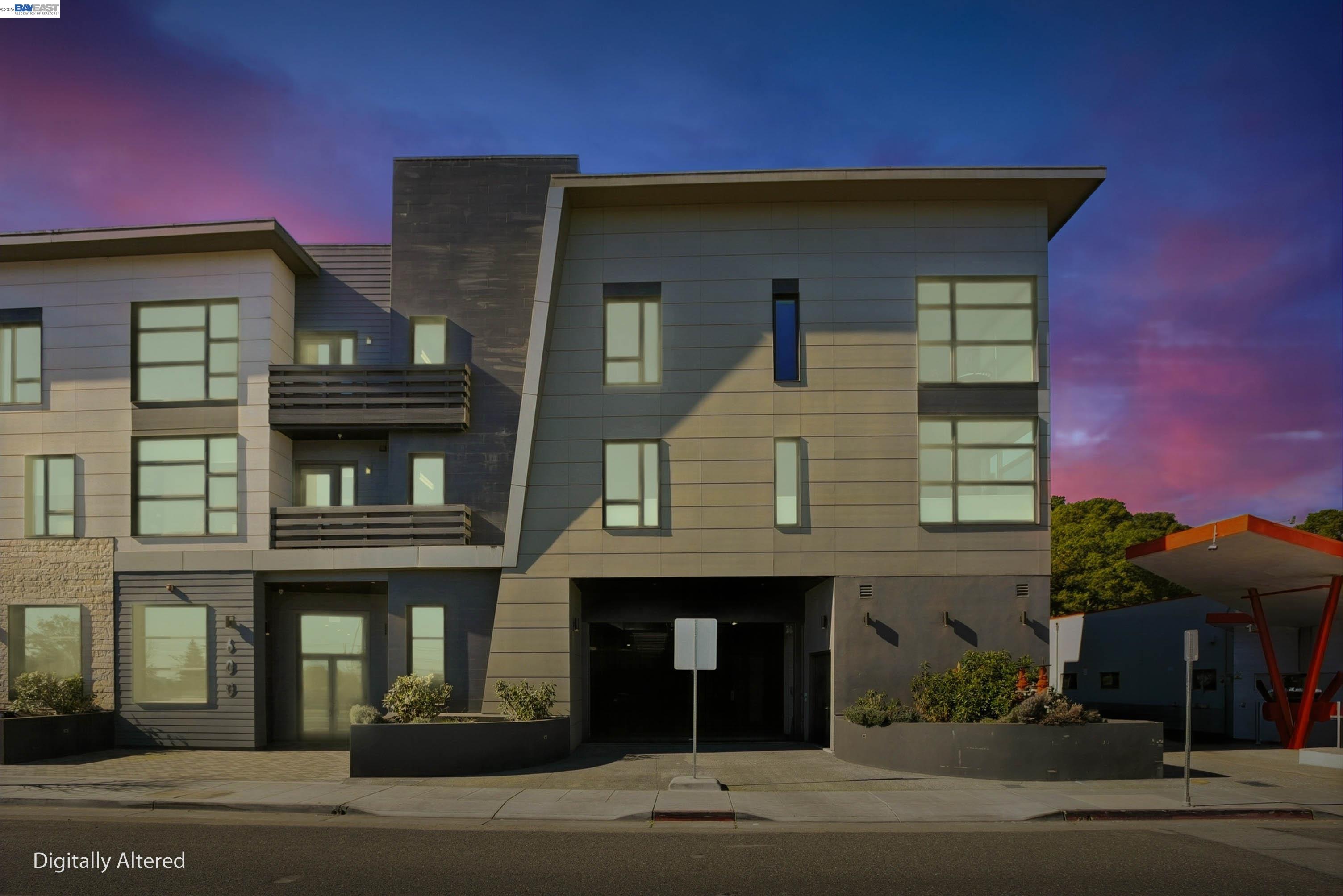 600 El Camino Real # 302