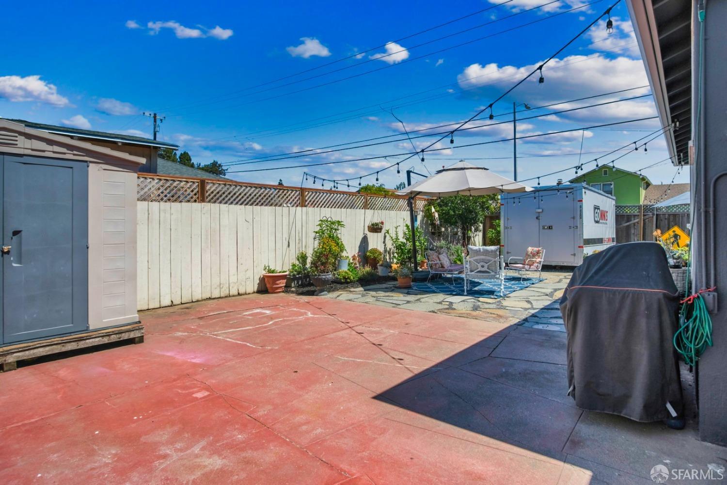 10 Saint Marys Court