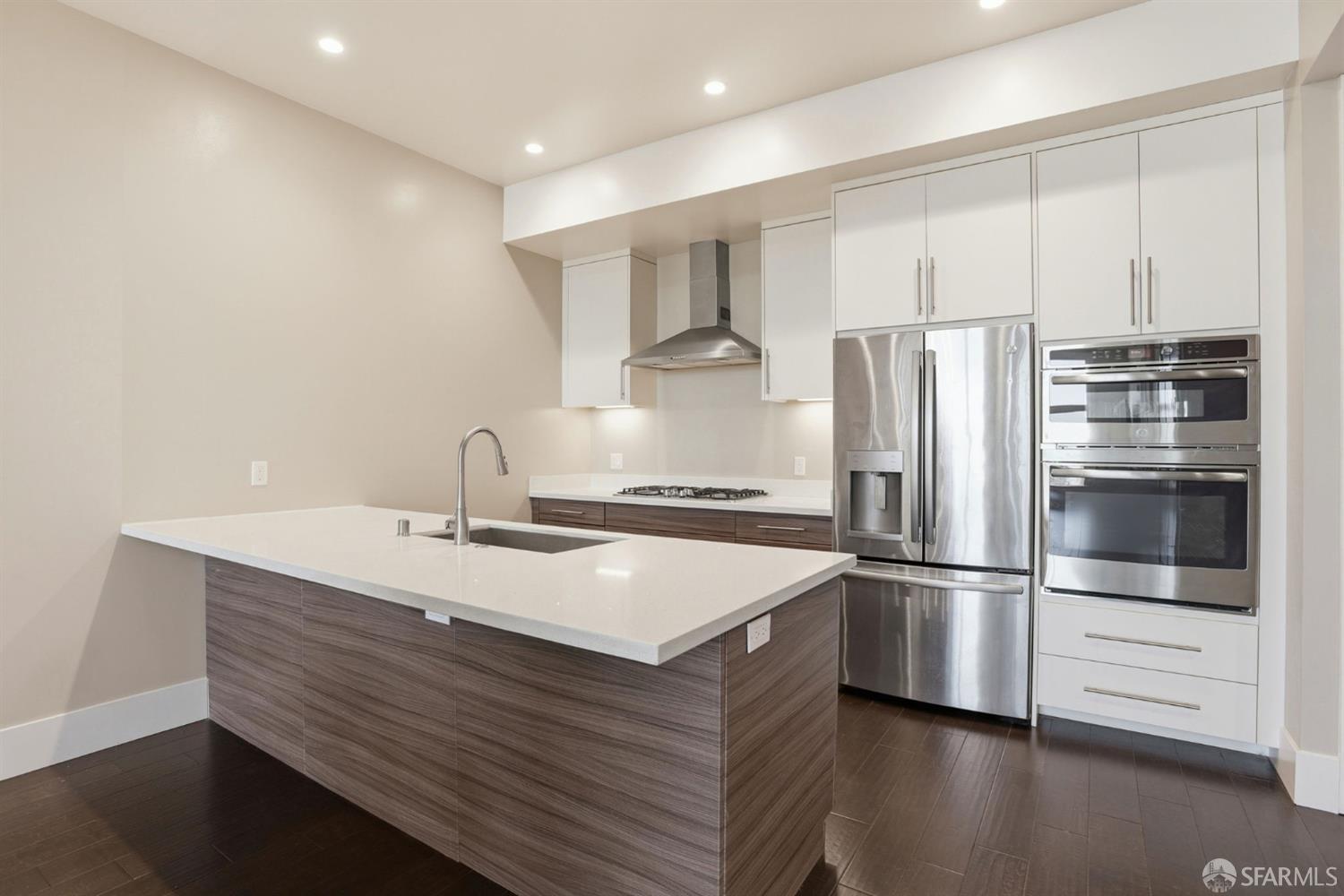 600 El Camino Real Road 302