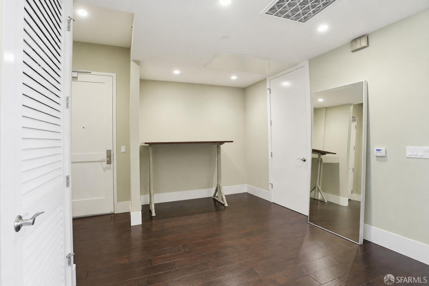 600 El Camino Real Road 302