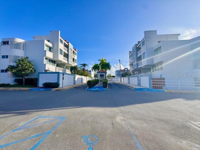 8860 CHALETS SEVILLANOS #M-10