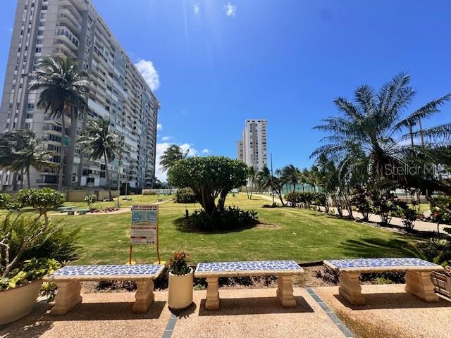 Ocean Drive 100 #806