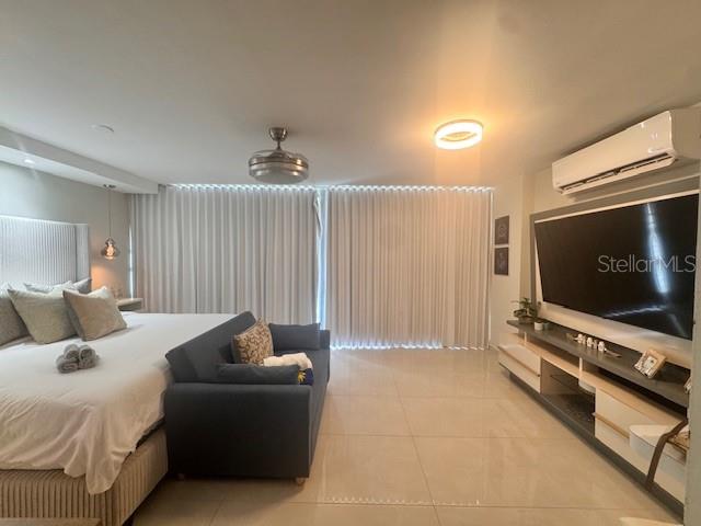 Ocean Drive 100 #806