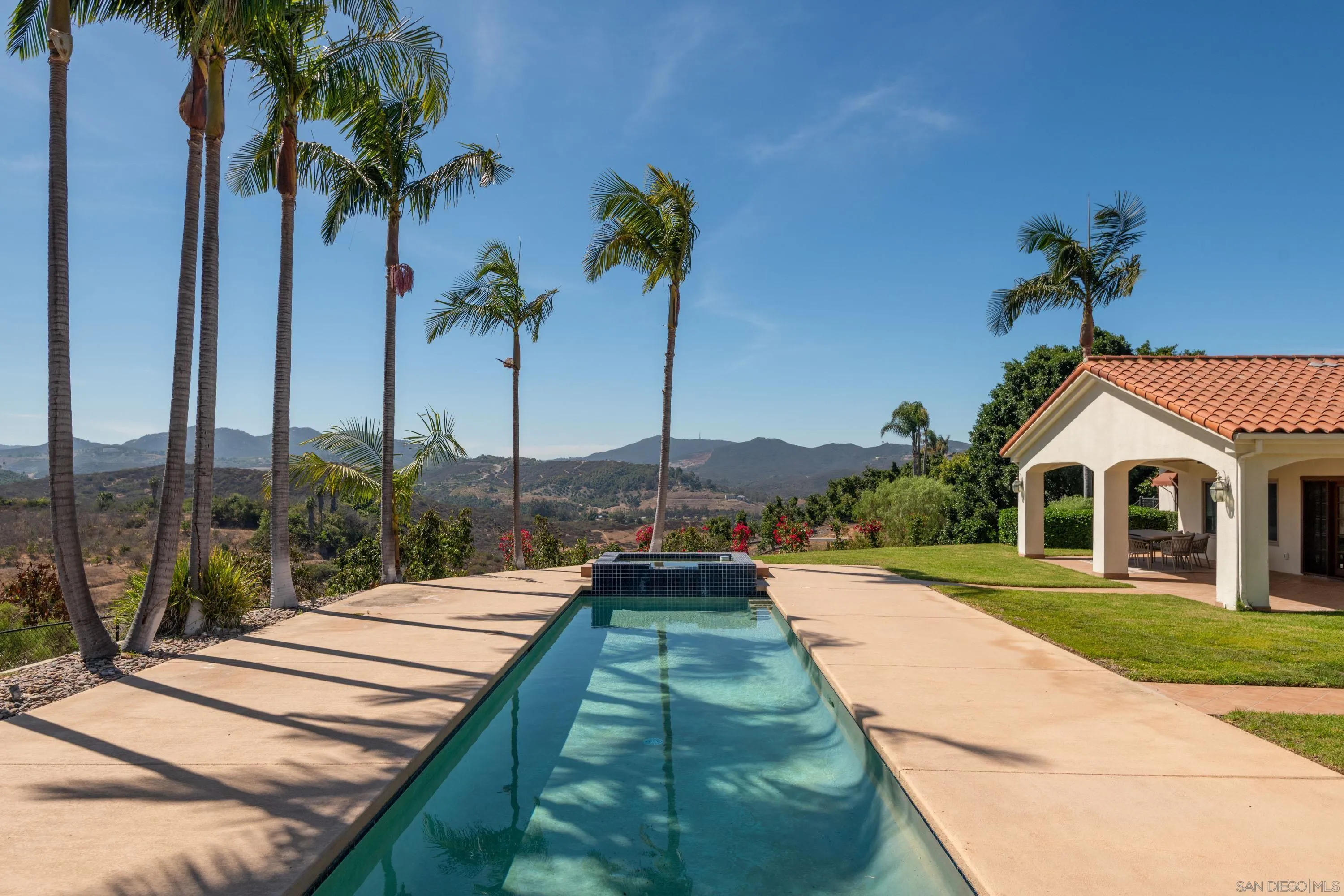30343 Calle La Reina