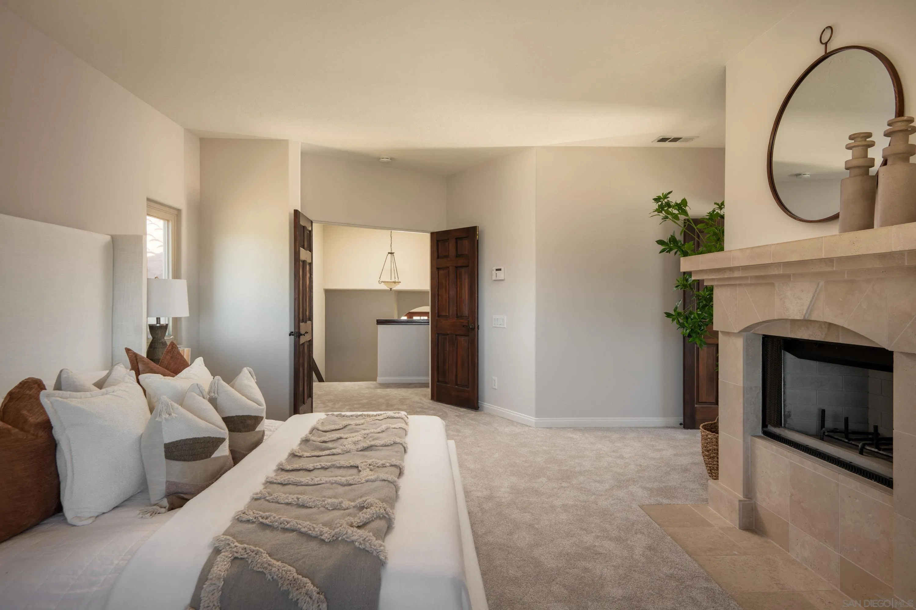 30343 Calle La Reina